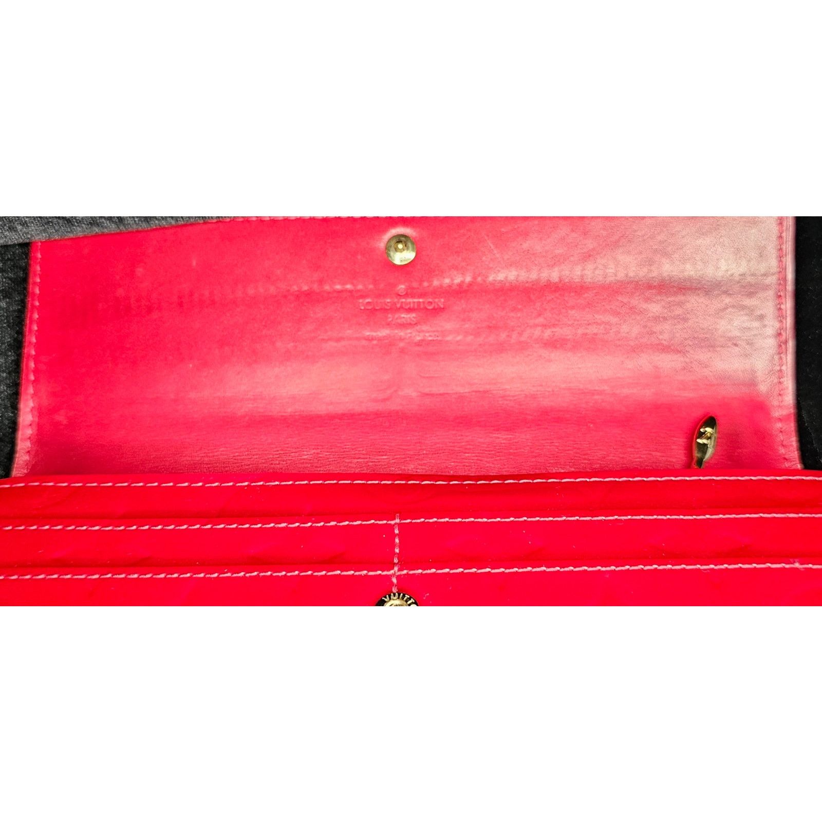 Louis Vuitton Louis Vuitton Vernis Red Portefeuille Sarah Wallet Size ONE SIZE - 9 Thumbnail