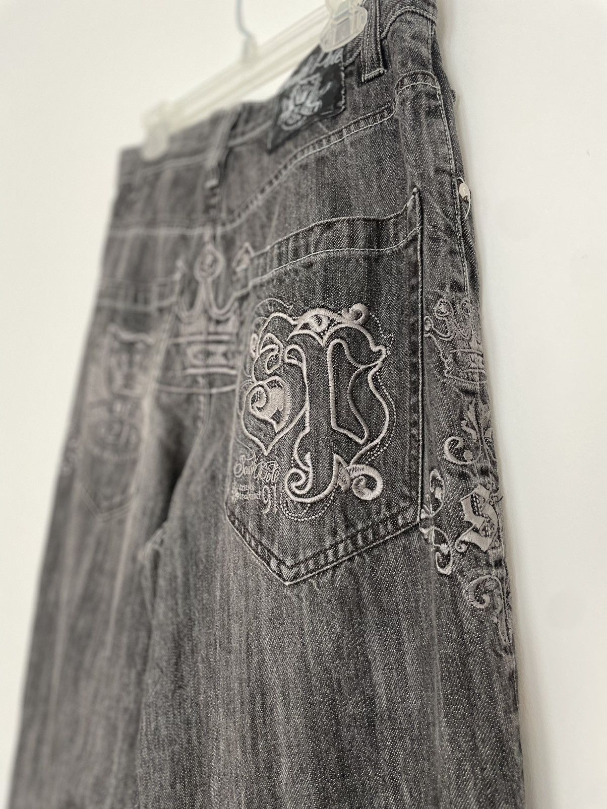 Southpole southpole king of kings stonewashed embroidered baggy jeans Size US 34 / EU 50 - 2 Thumbnail