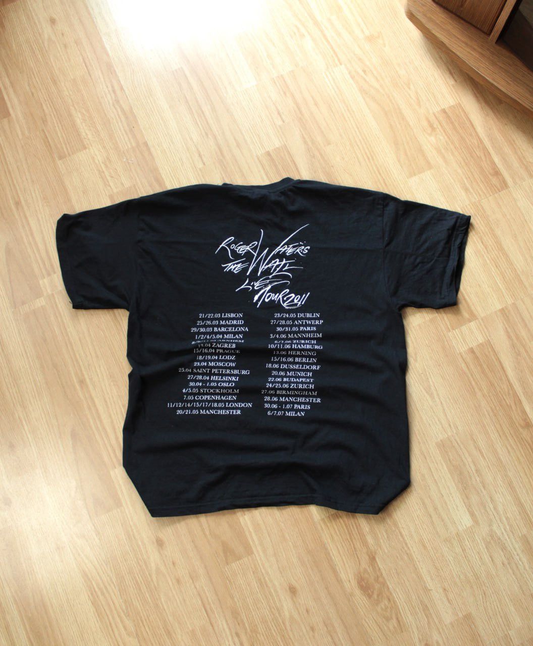 Vintage 🔥 2011 Pink Floyd Roger Waters The Wall Live Tour T Shirt Size US XL / EU 56 / 4 - 2 Thumbnail