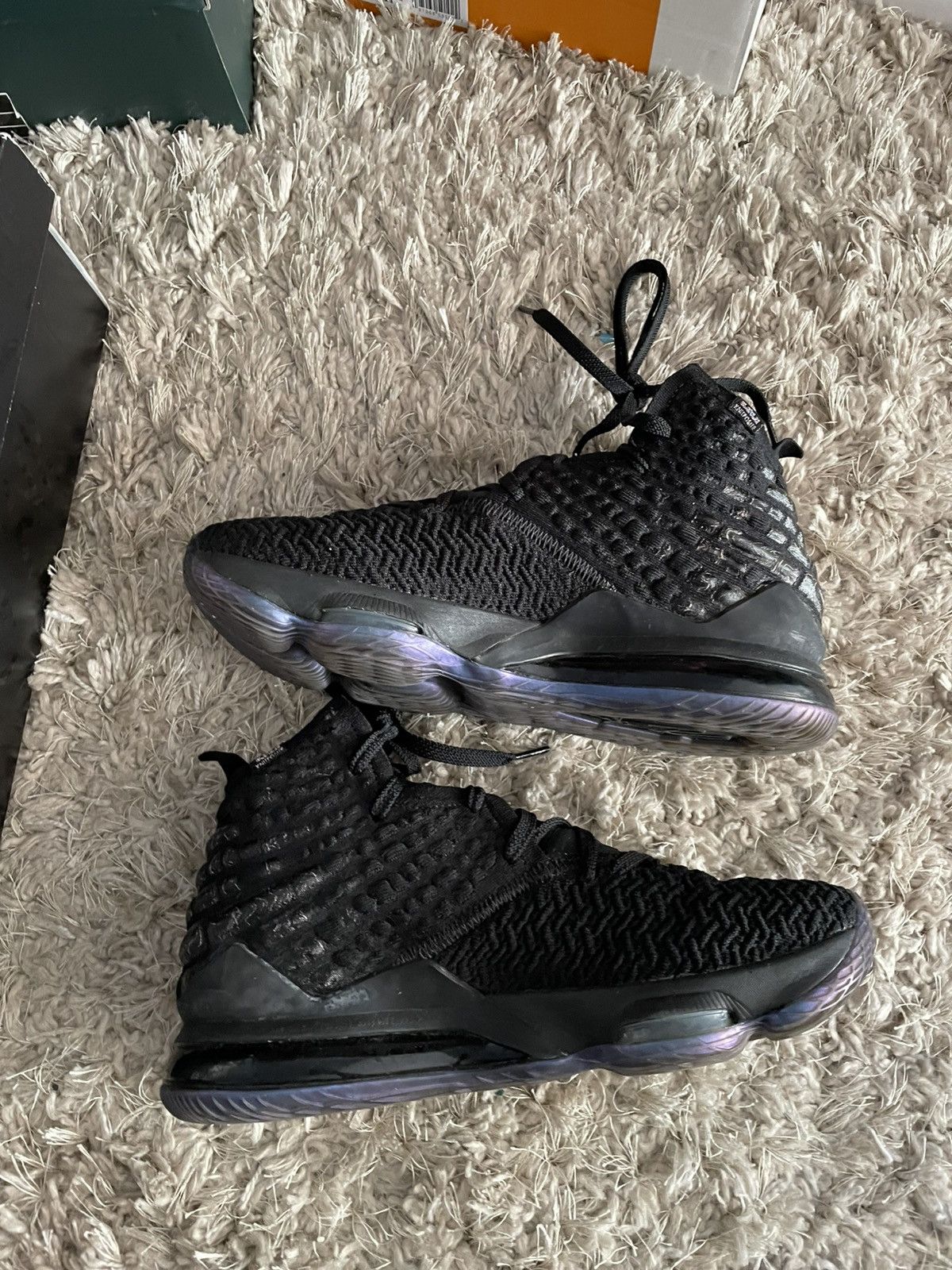 Nike Nike LeBron 17 Global Currency Size US 9 / EU 42 - 3 Thumbnail