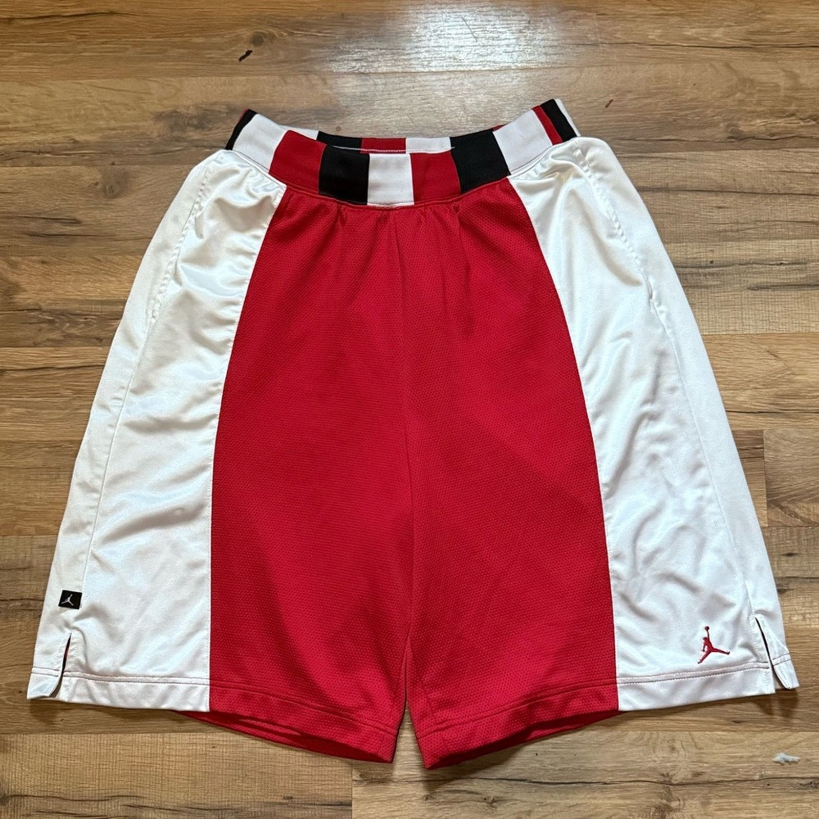 Jordan Brand Y2K Air Jordan Silky Dazzle Shorts Size US 28 / EU 44 - 3 Thumbnail