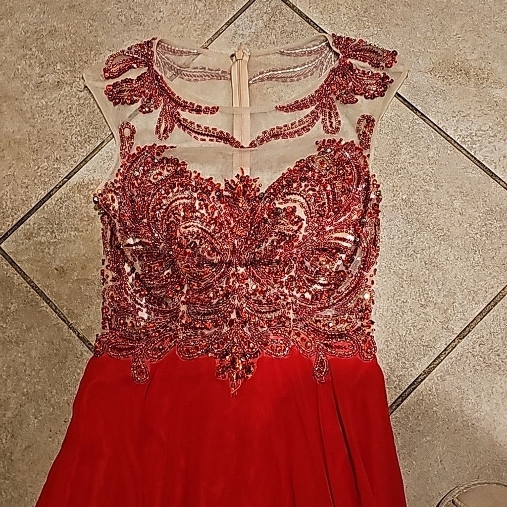The Unbranded Brand Jovani embellished beaded illusion chiffon red gown dress 0 Size XS / US 0-2 / IT 36-38 - 5 Thumbnail