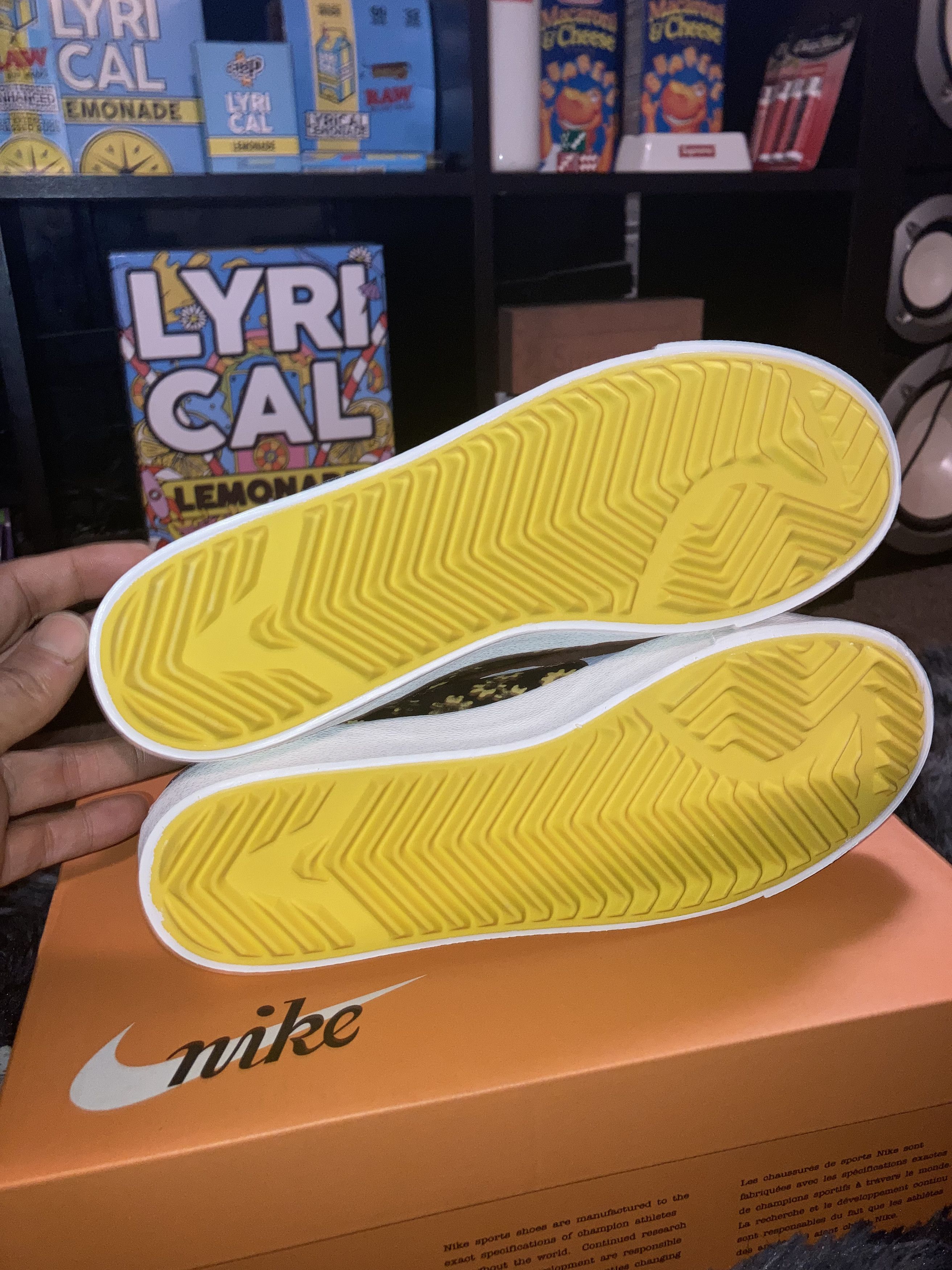 Nike Nike Blazer Mid Jumbo "Sunflower" Size US 10 / EU 43 - 4 Thumbnail