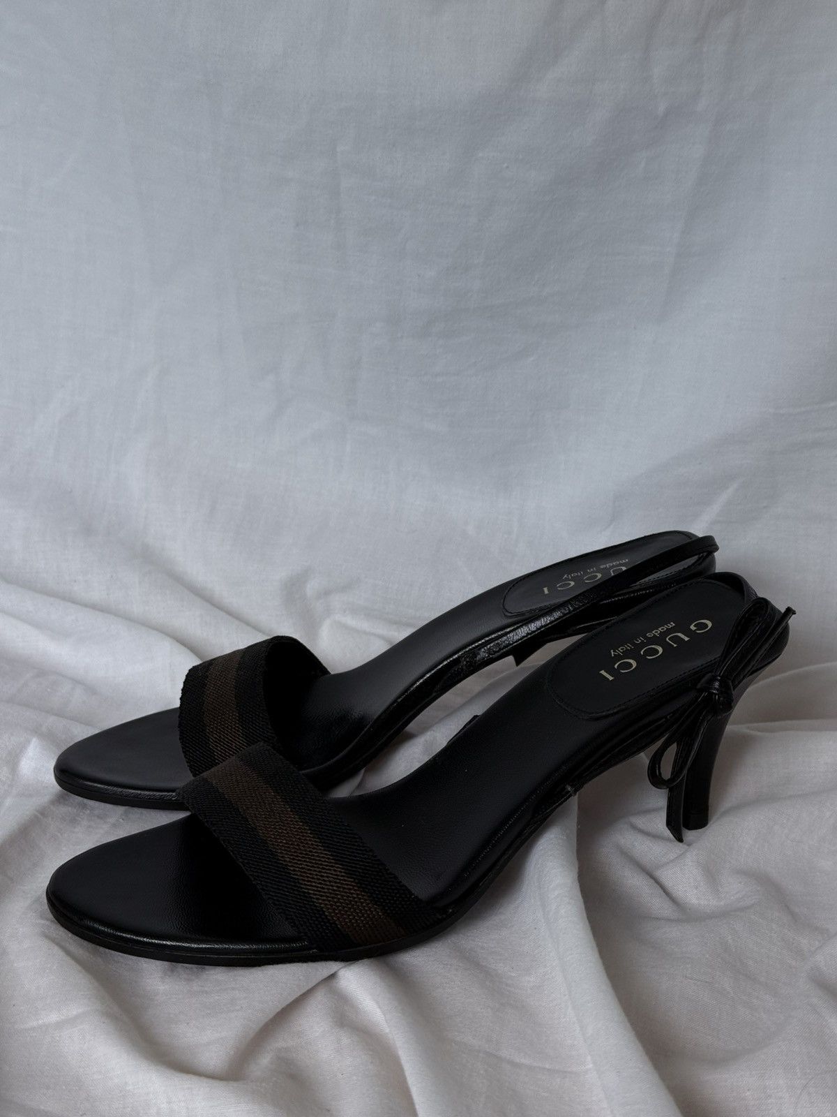 Gucci Gucci Black Leather Mules Sandals Bows Size US 7 / IT 37 - 1 Thumbnail