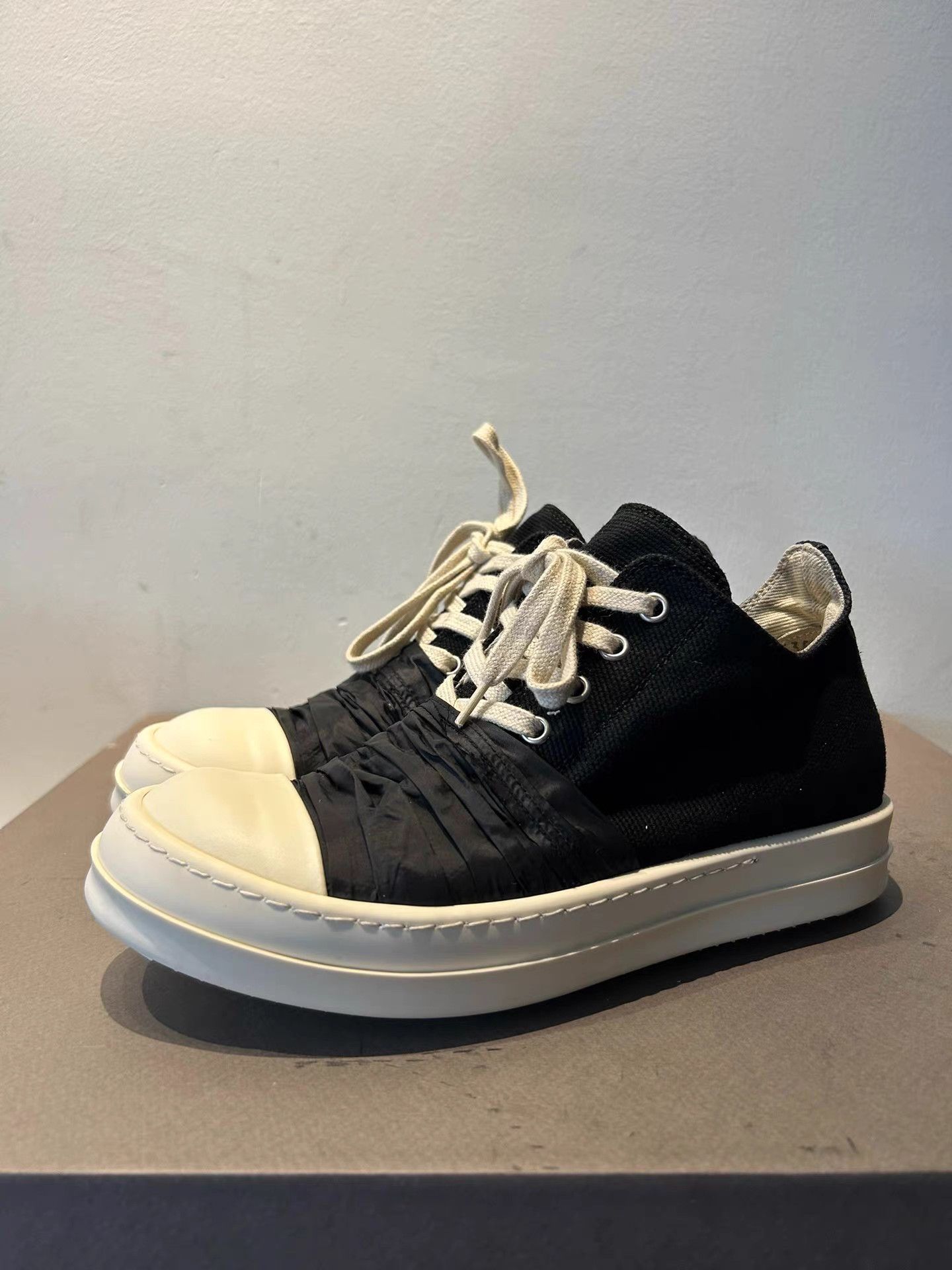 Rick Owens Rick Owens black silk lace low top Geobasket Size US 7 / IT 37 - 1 Thumbnail