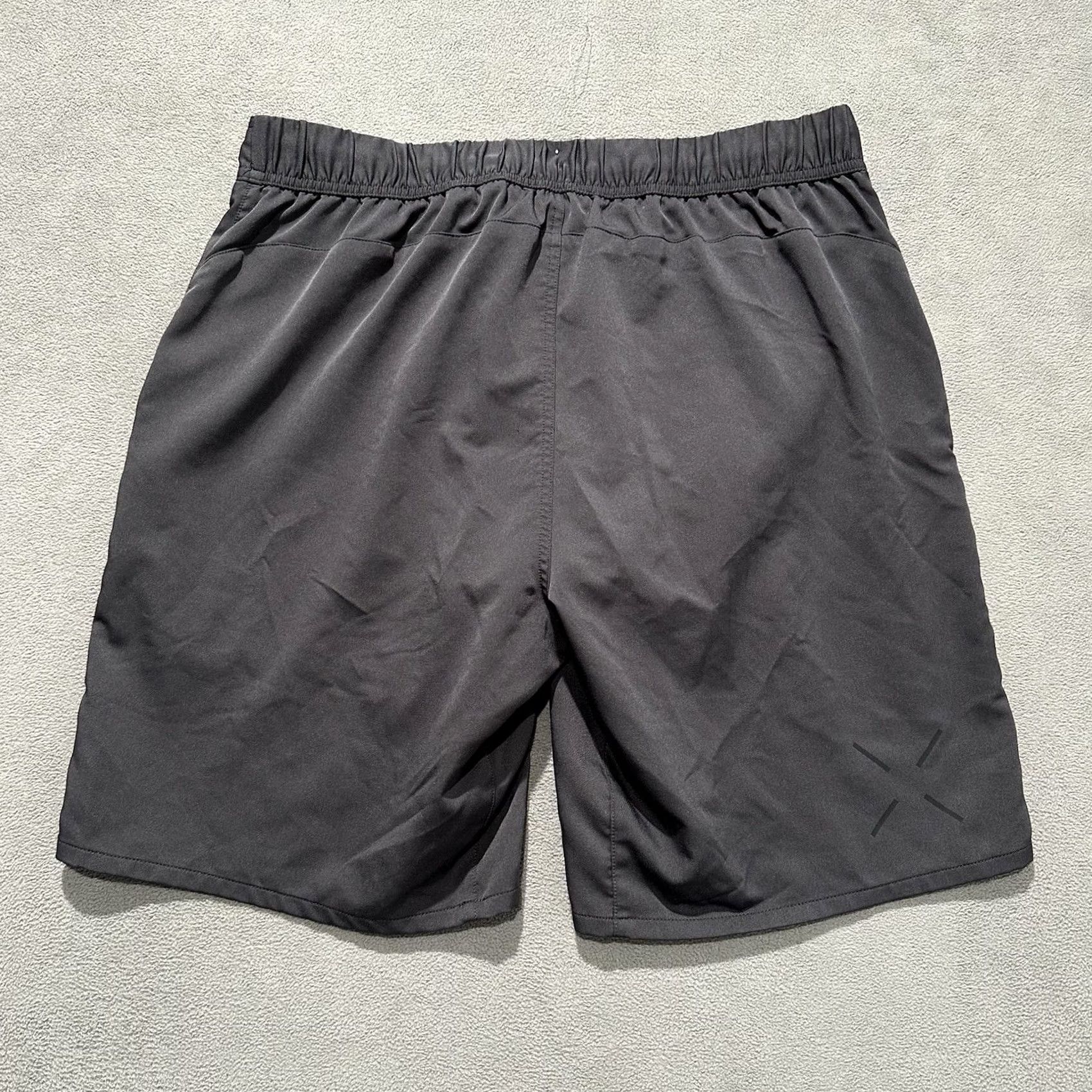 Ten Thousand Ten Thousand Foundation Short Mens Large Gray Athletic Training Gym Swim Lined Size US 33 - 2 Thumbnail