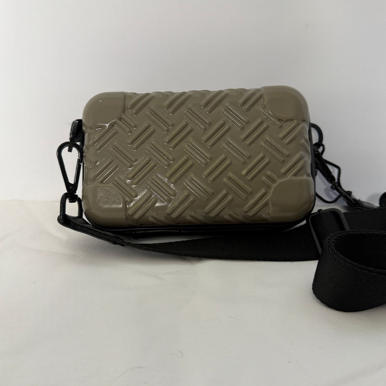 Zara Zara Rigid Crossbody Hard Shell Purse Bag Army Green Size ONE SIZE - 2 Thumbnail