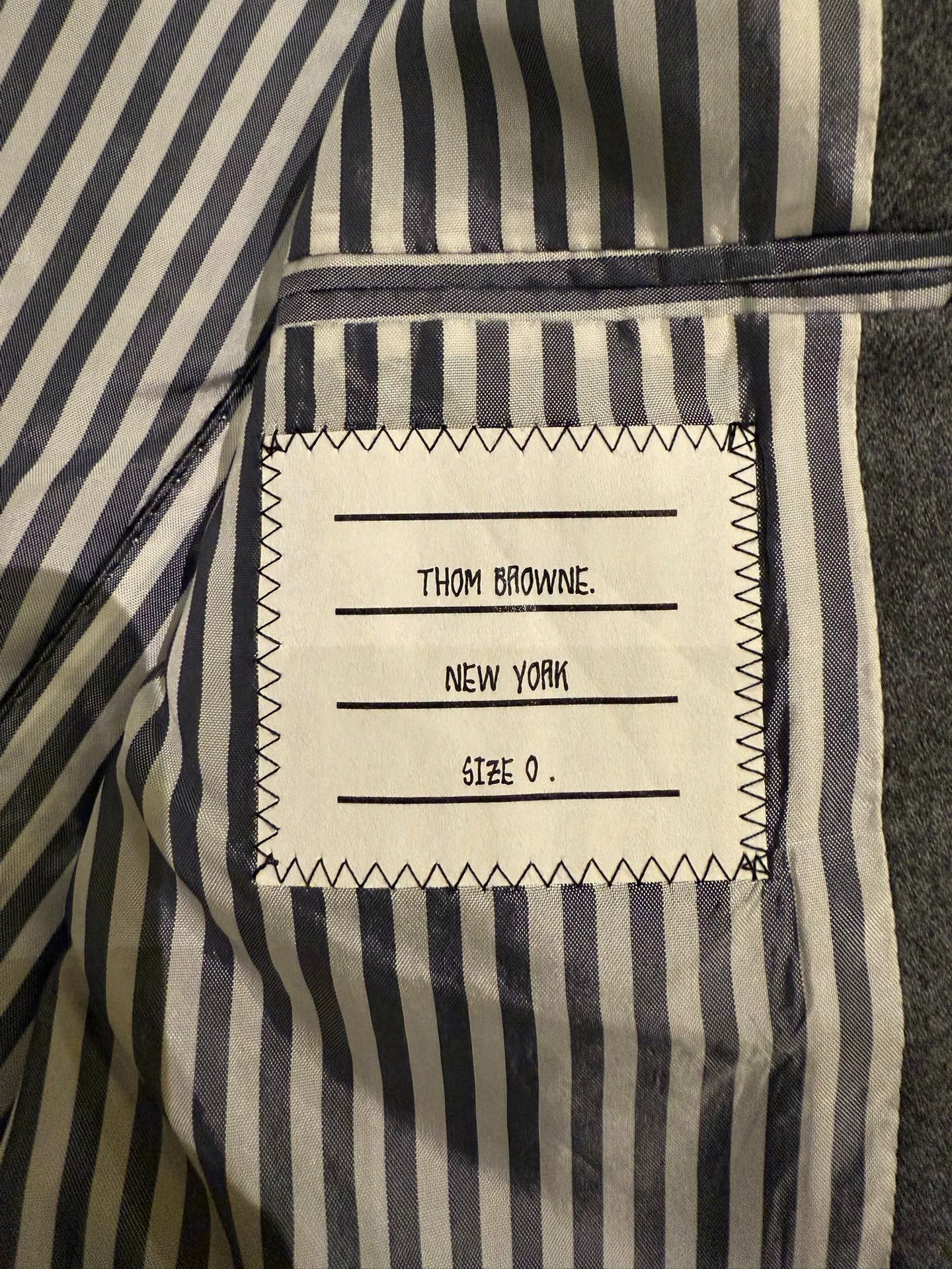 Thom Browne Thom Browne Rare Colorblock Mid & Dark Gray Coat Size 0 Size XS / US 0-2 / IT 36-38 - 5 Thumbnail