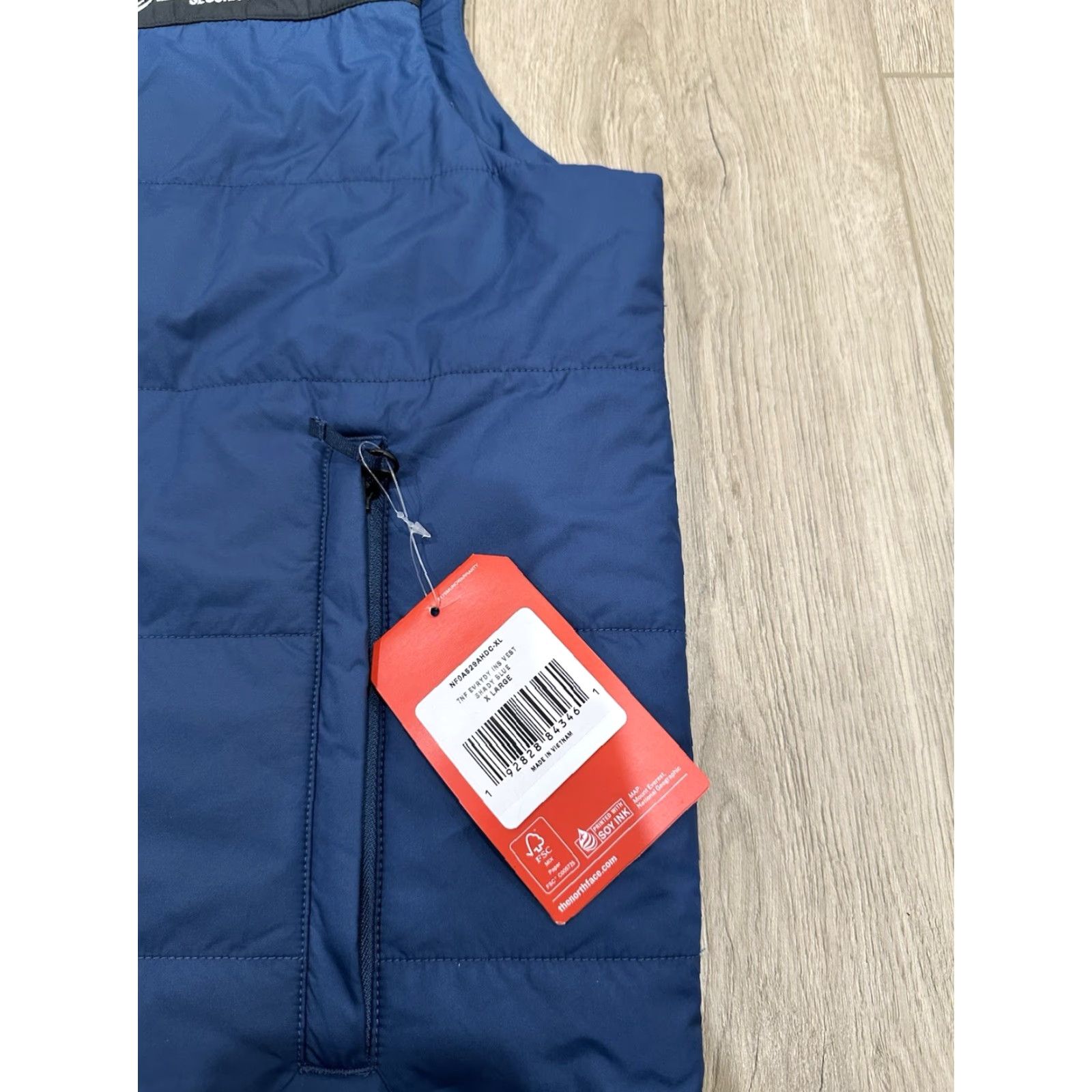 The North Face NWT The North Face Everyday Insulated Vest Black Blue Men’s XL Puffer Style Vest Full Zip Insulated Size US XL / EU 56 / 4 - 5 Thumbnail