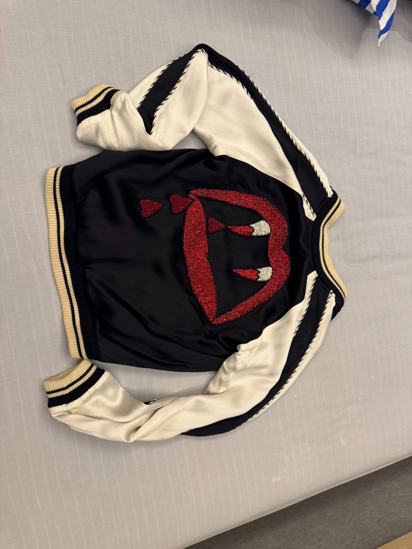 Saint Laurent Paris Saint laurent Bloody Teeth Silk Jacket 2501-Nextarrow Size US S / EU 44-46 / 1 - 1 Thumbnail