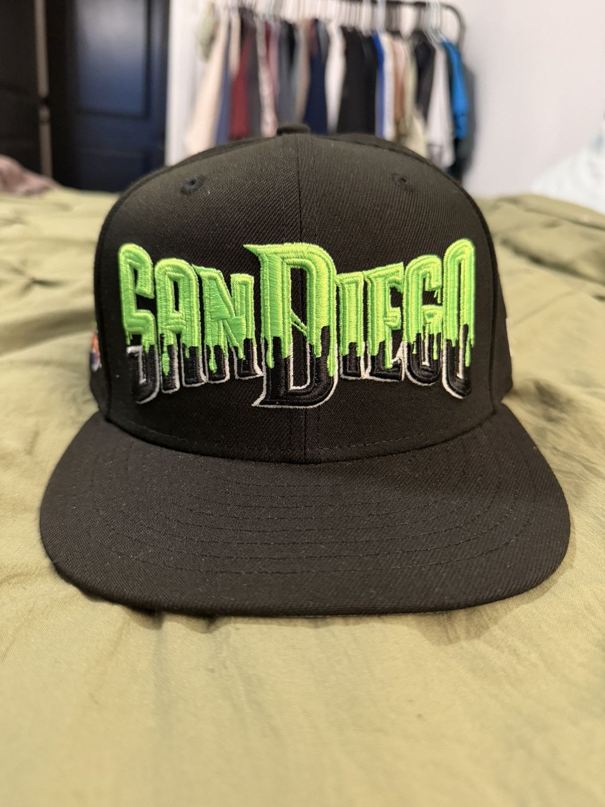 New Era New Era San Diego Padres Halloween fitted hats (2) 7 3/8 Size ONE SIZE - 11 Thumbnail