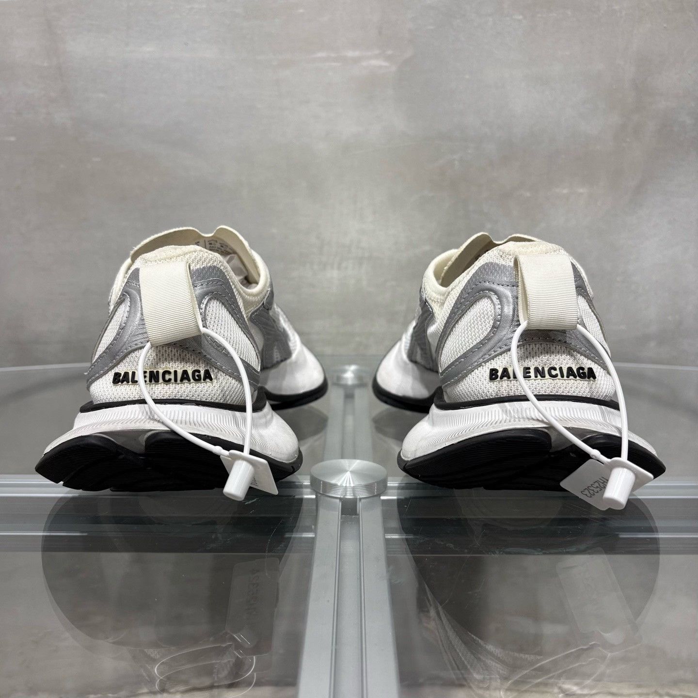 Balenciaga Balenciaga Circuit Dad Shoes, Silver White Size US 7.5 / IT 37.5 - 6 Thumbnail