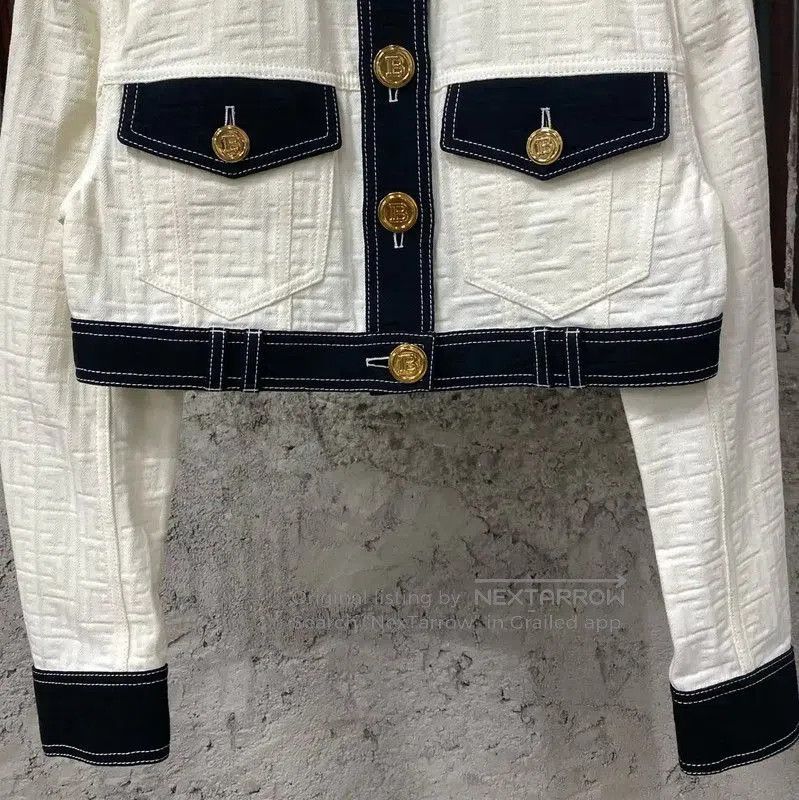 Balmain Balmain Women's Cropped Jacket in White . Size XXS / US 00 / IT 34 - 4 Thumbnail