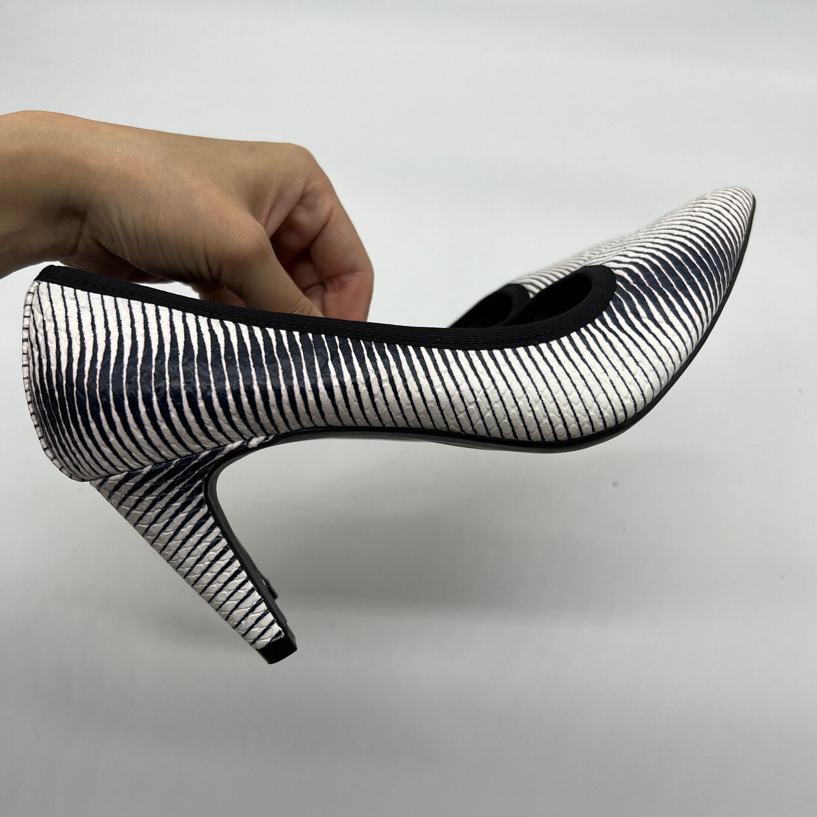 Other Lori Goldstein Collection Novelty Pumps Size 8 M Size US 8 / IT 38 - 5 Thumbnail