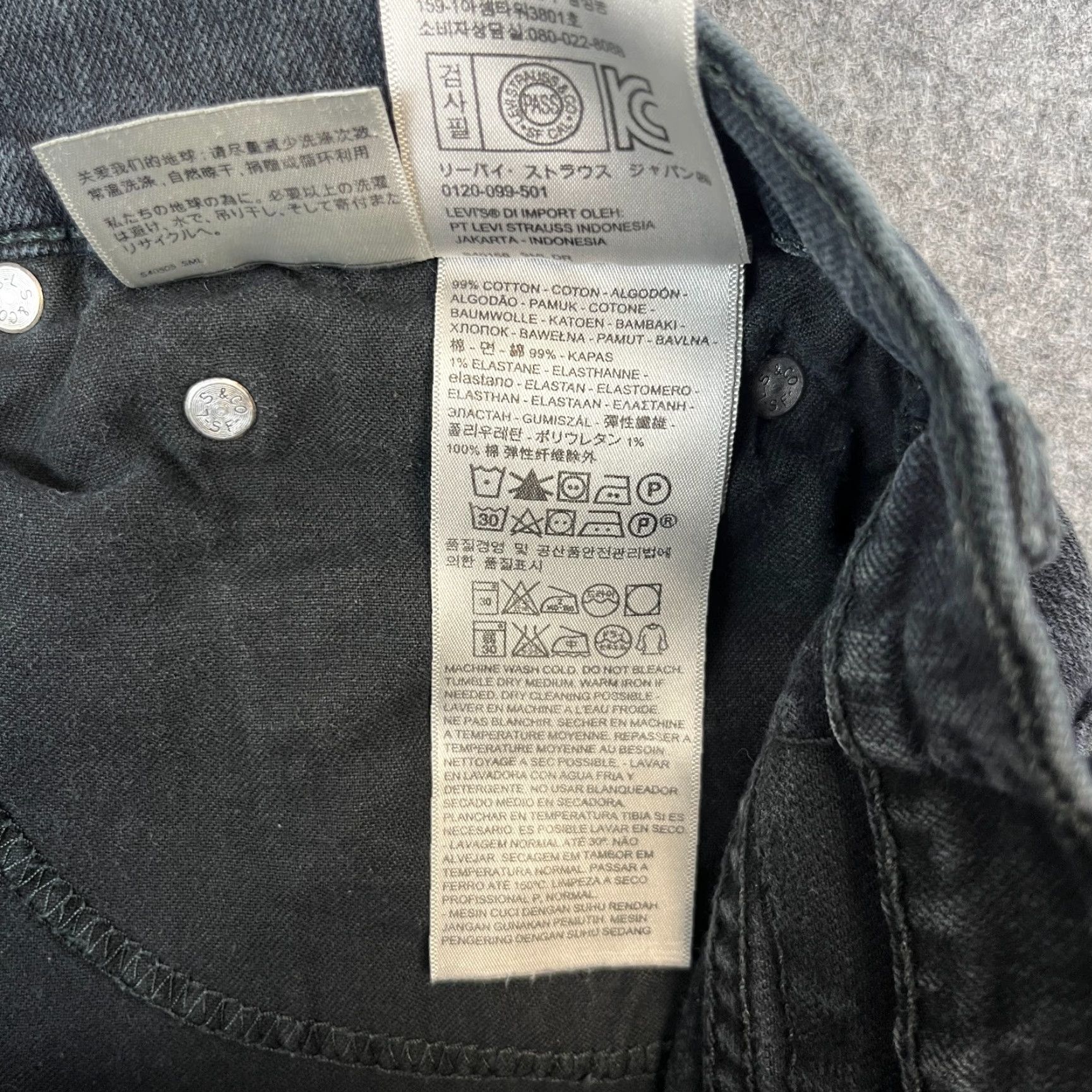 Levi's Levi's Jeans Slim Tapered 32 30 Dark Wash Grey Stretch Rinse Mens Denim 5-Pocket Zip Year 21st Century? Size US 32 / EU 48 - 7 Thumbnail