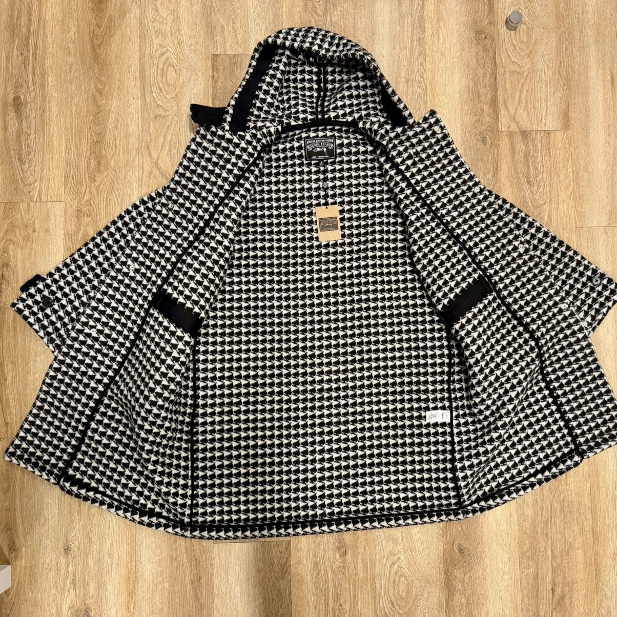 DENIM TEARS × Stussy Stussy X Denim Tears Spade Jacquard Duffle Coat size M Size US M / EU 48-50 / 2 - 4 Thumbnail