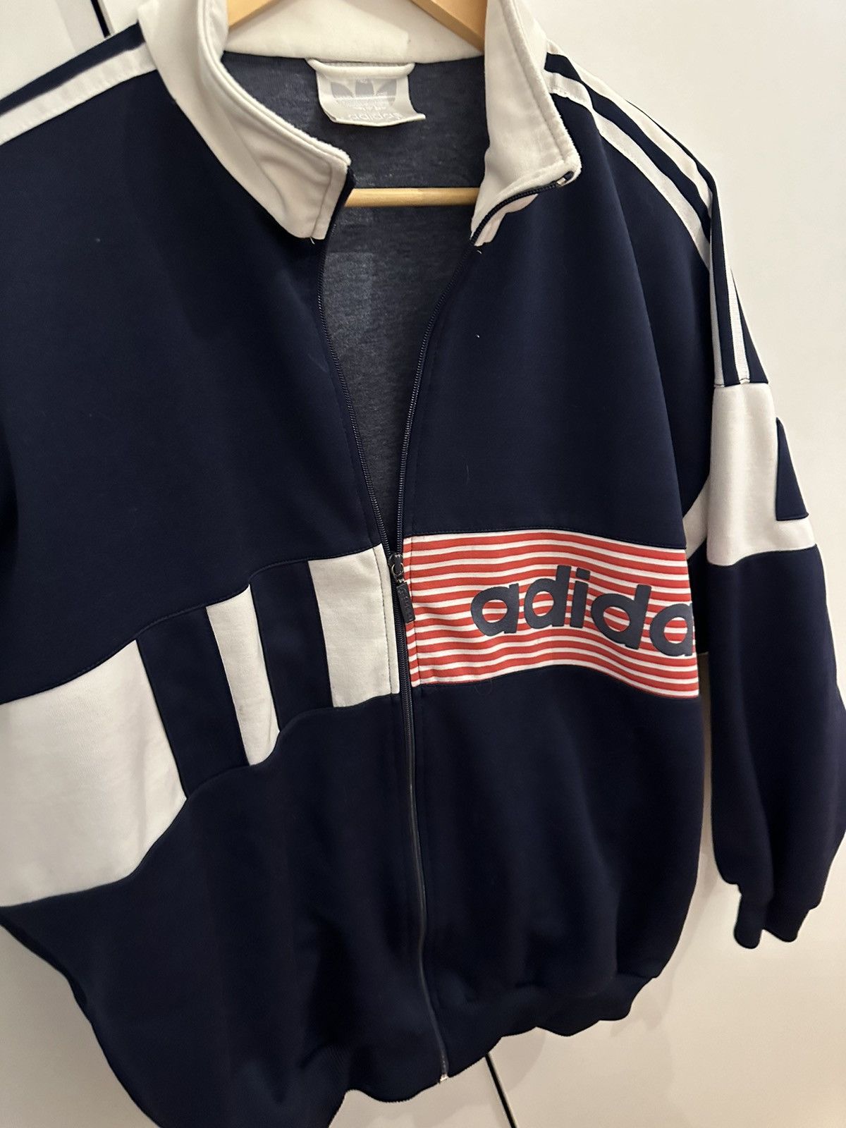 Adidas Adidas Jacket Size L Vintage vintage Retro Jacke Size US L / EU 52-54 / 3 - 4 Thumbnail