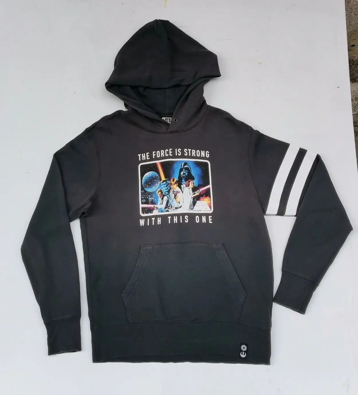 Japanese Brand × Star Wars × Uniqlo UT Uniqlo Star Wars Big Logo Hoodie Sweatshirt Size US S / EU 44-46 / 1 - 1 Thumbnail