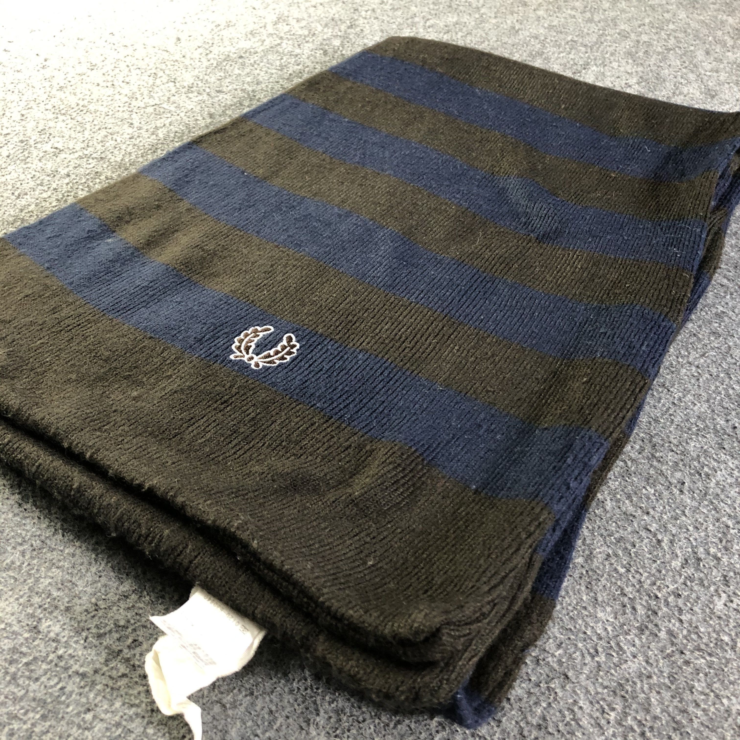 Fred Perry Fred Perry Scarf / Muffler / Neckwear Size ONE SIZE - 3 Thumbnail