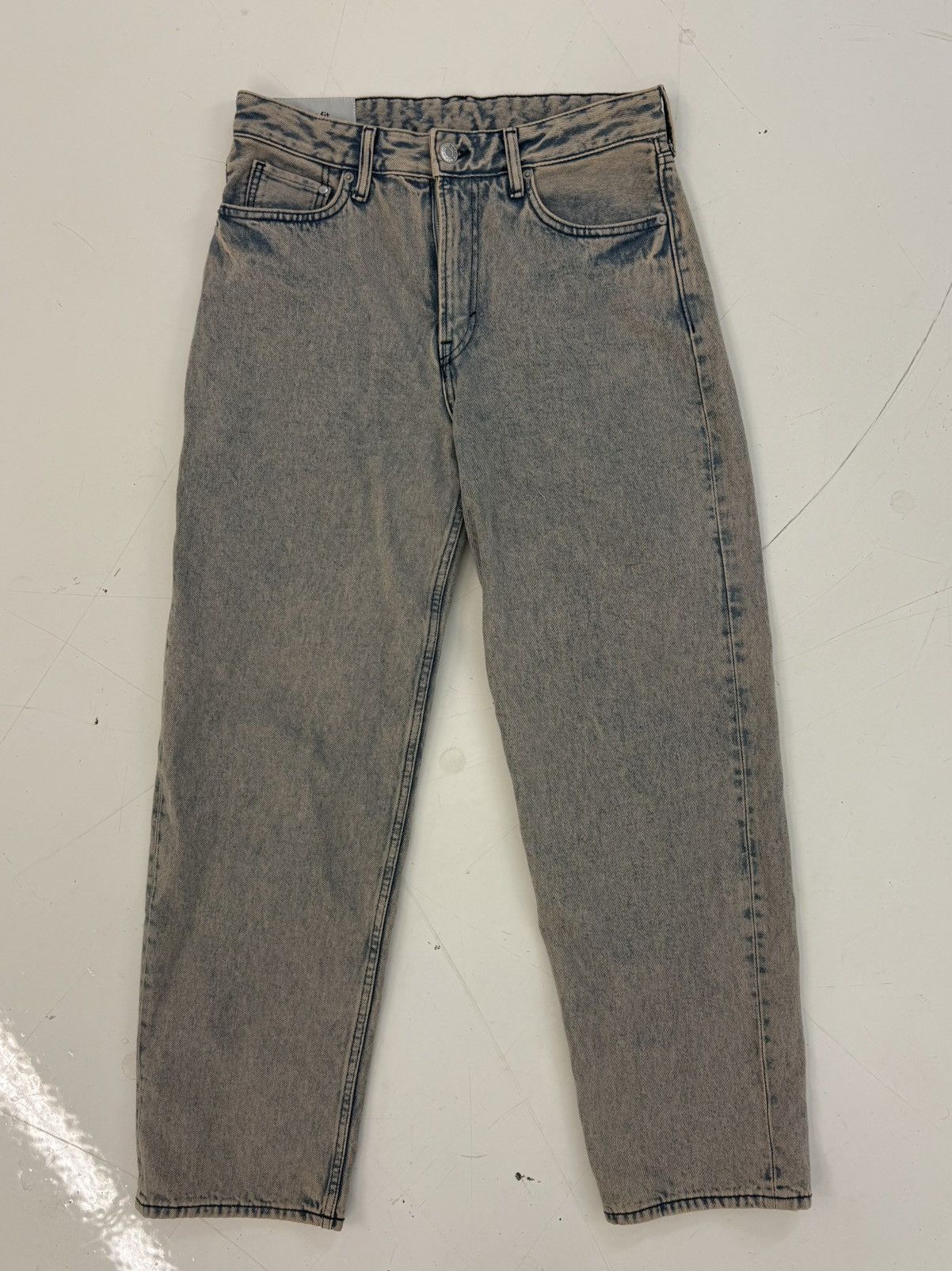 H&M Color washed tapered jeans Size US 30 / EU 46 - 2 Thumbnail
