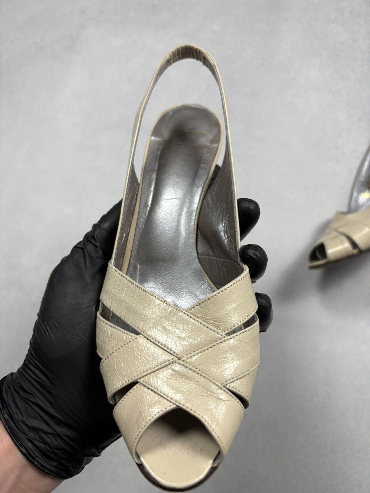 Dior Christian Dior Vintage Leather Slingback Heels Beige EU 38.5 Size US 8 / IT 38 - 4 Thumbnail