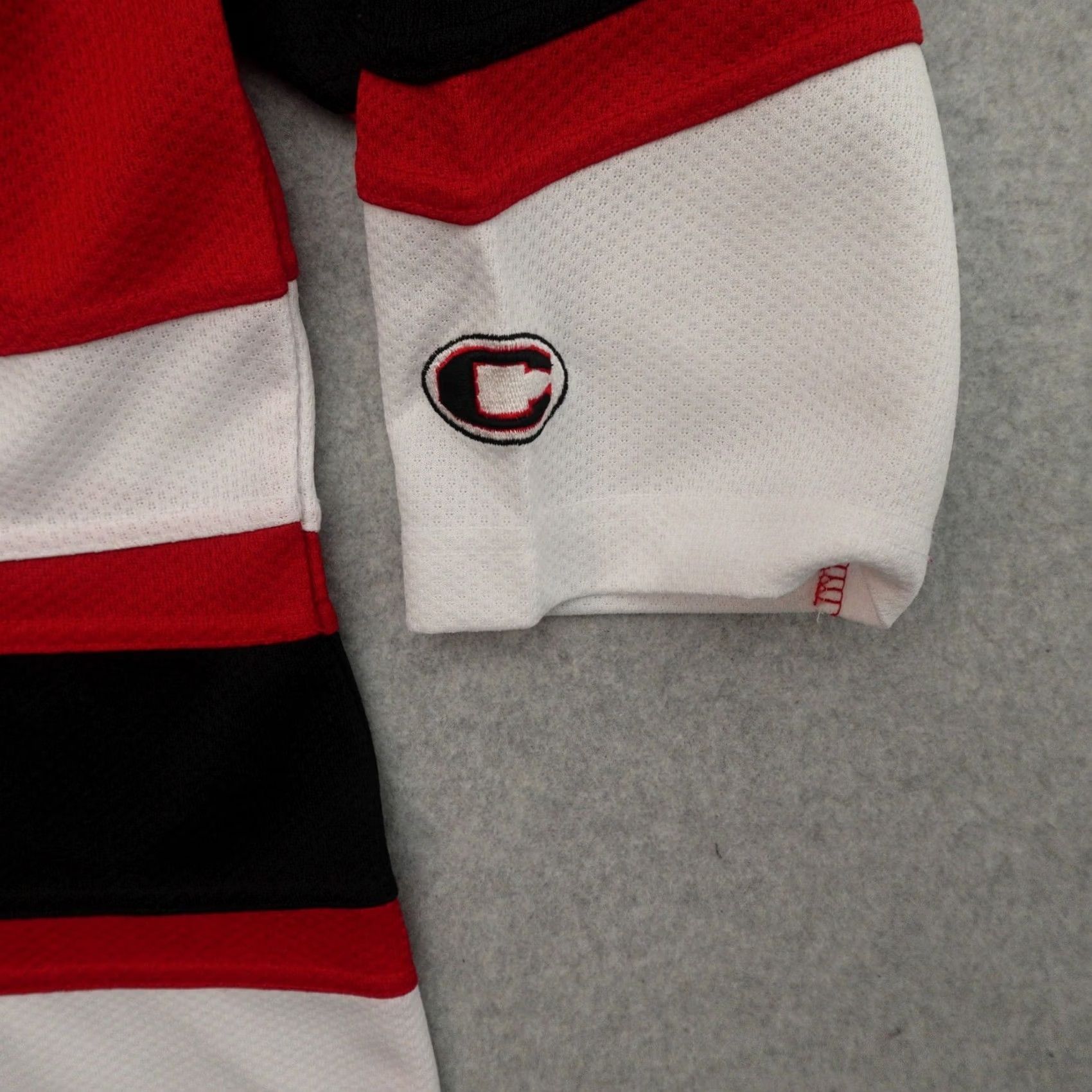 Vintage Vintage Colosseum Nebraska Hockey Jersey Shirt Large (23X32) Red Men's Size US L / EU 52-54 / 3 - 6 Thumbnail