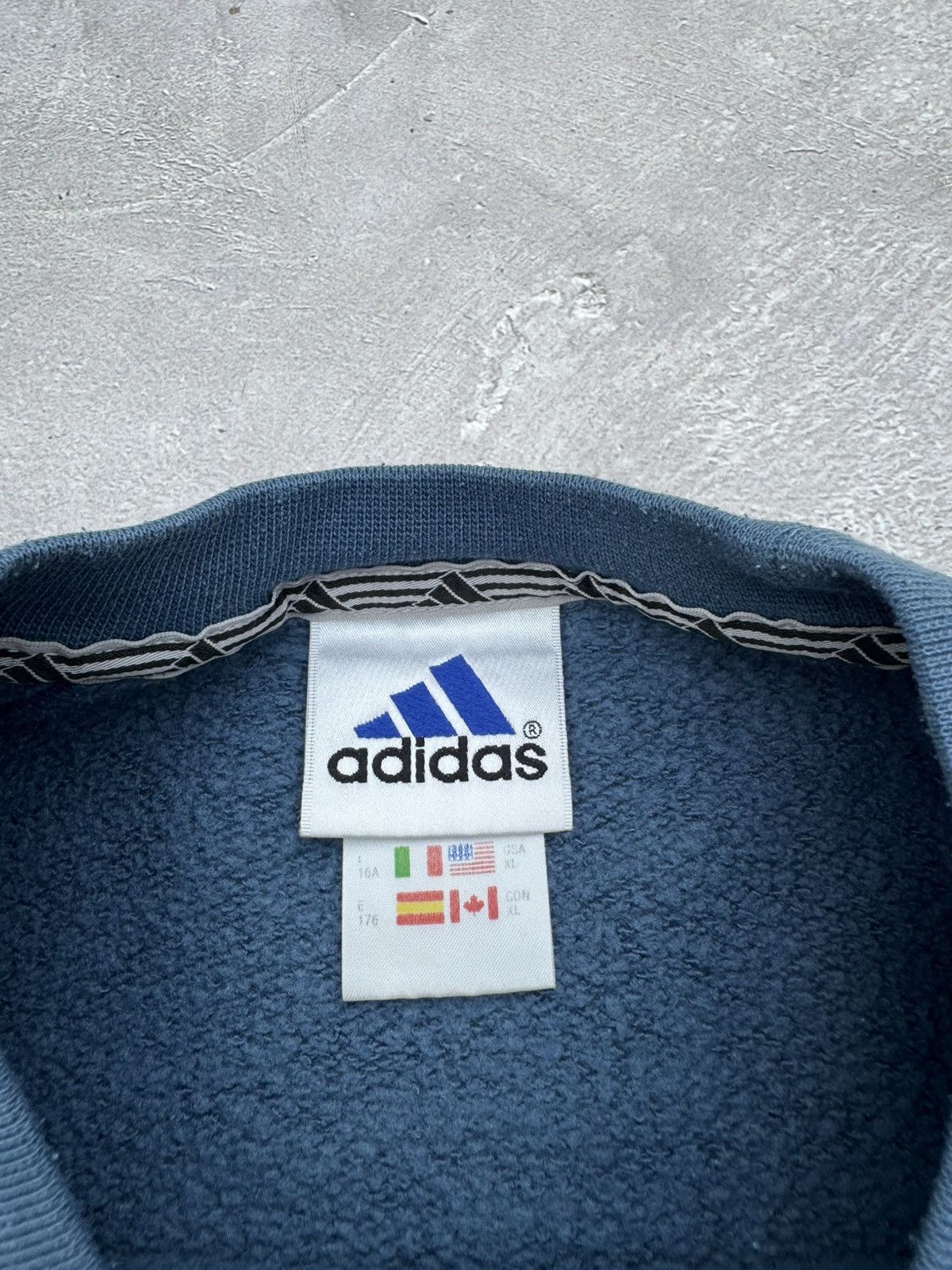 Adidas Vintage 00s Adidas Baggy Crewneck Sweatshirt Size US XL / EU 56 / 4 - 8 Thumbnail