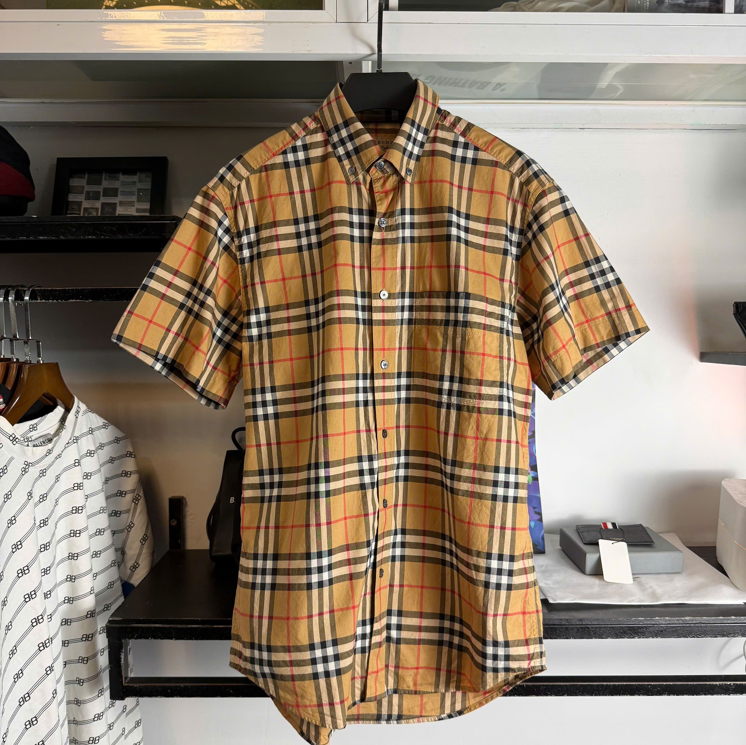 Burberry BURBERRY Size US S / EU 44-46 / 1 - 1 Thumbnail