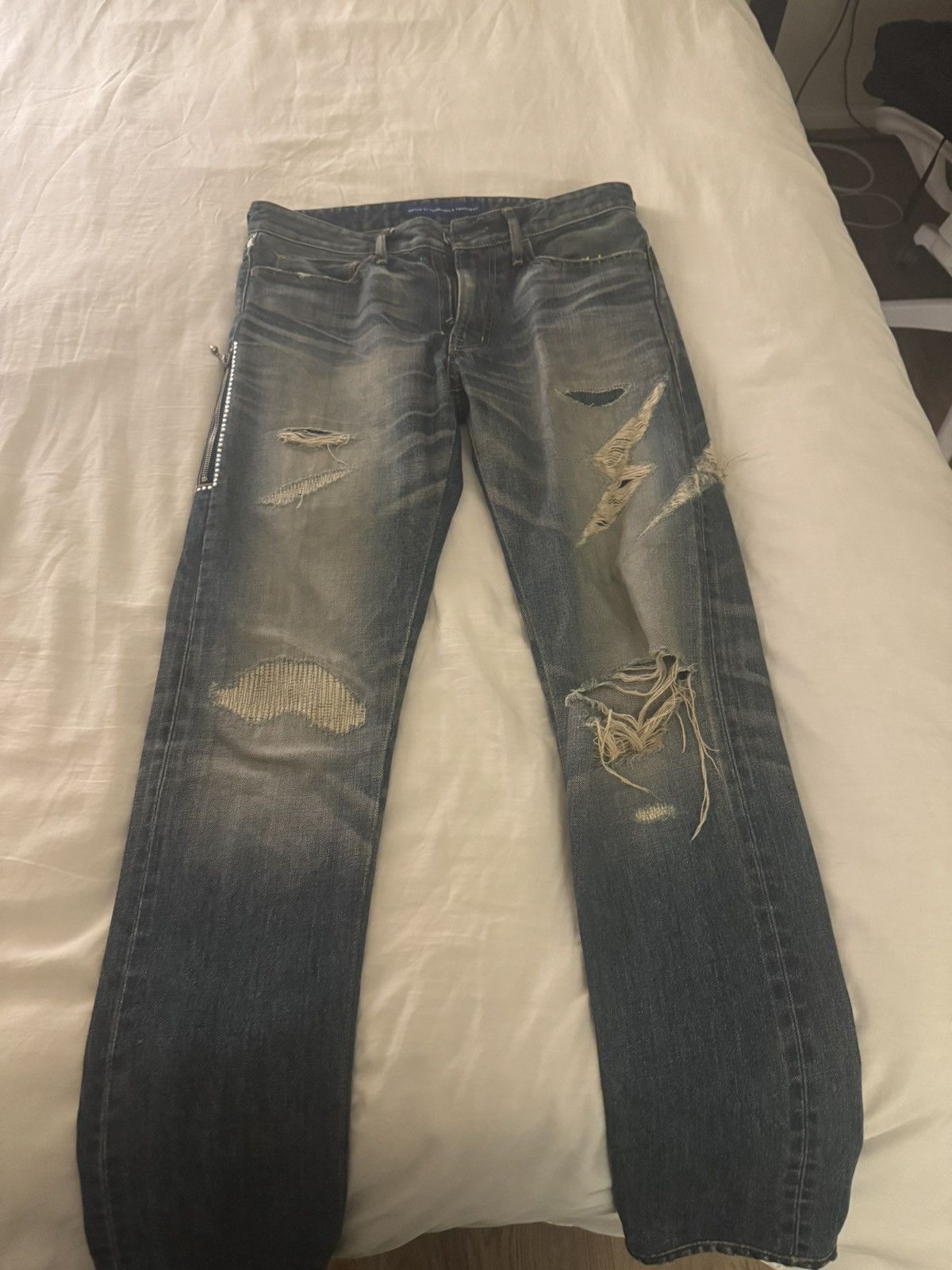 Fragment Design Thunderbolt Fragment Hiroshi Fujiwara Distressed Denim Size US 32 / EU 48 - 1 Thumbnail