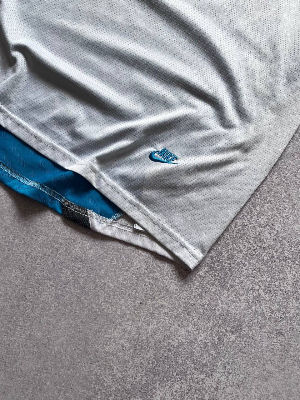 Nike × Vintage Vintage Nike Swoosh Boxy T-shirt Y2K M Size US M / EU 48-50 / 2 - 10 Thumbnail