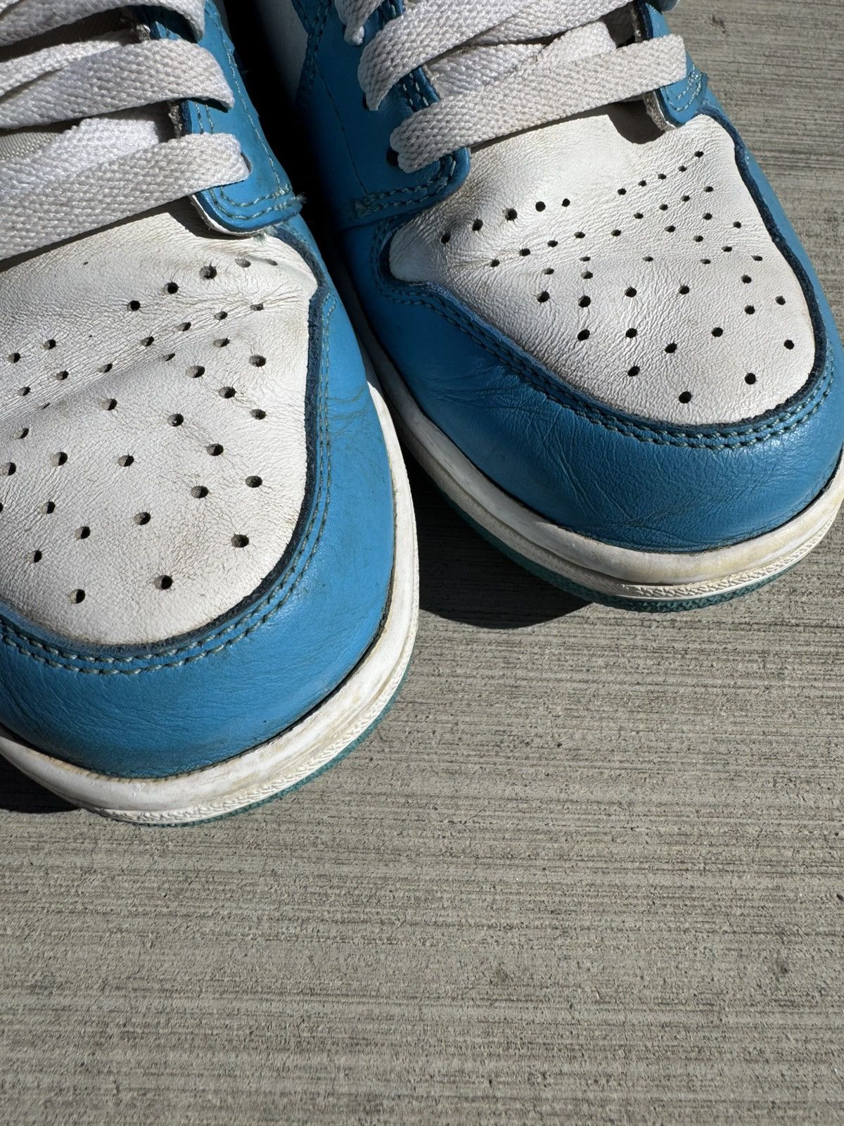 Jordan Brand JORDAN 1 RETRO HIGH OG UNC UNIVERSITY BLUE 2015 SIZE 8 Size US 8 / EU 41 - 6 Thumbnail