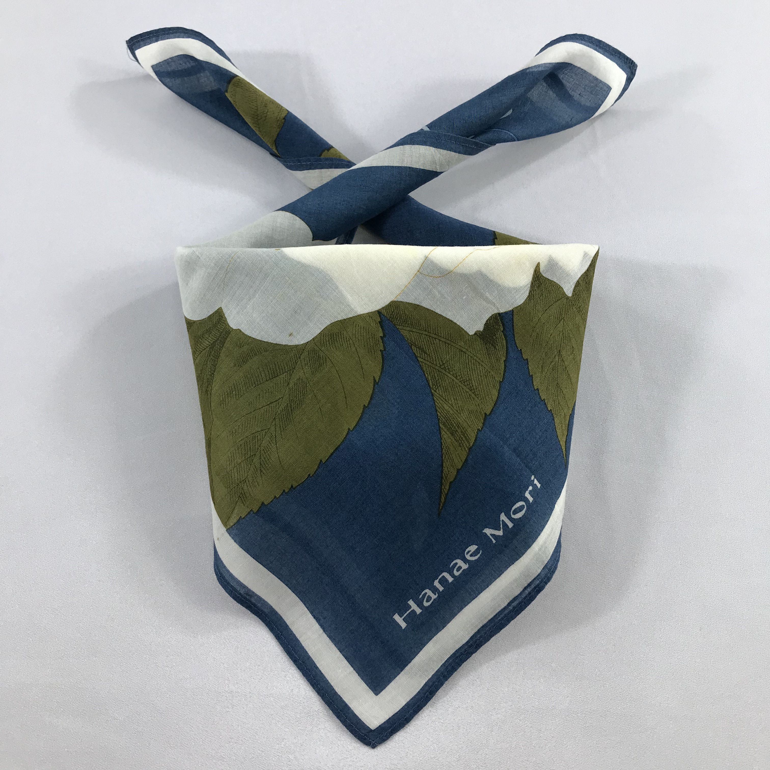 Hanae Mori × Vintage Hanae Mori Bandana / Handkerchief / Neckerchief - S2423 Size ONE SIZE - 3 Thumbnail