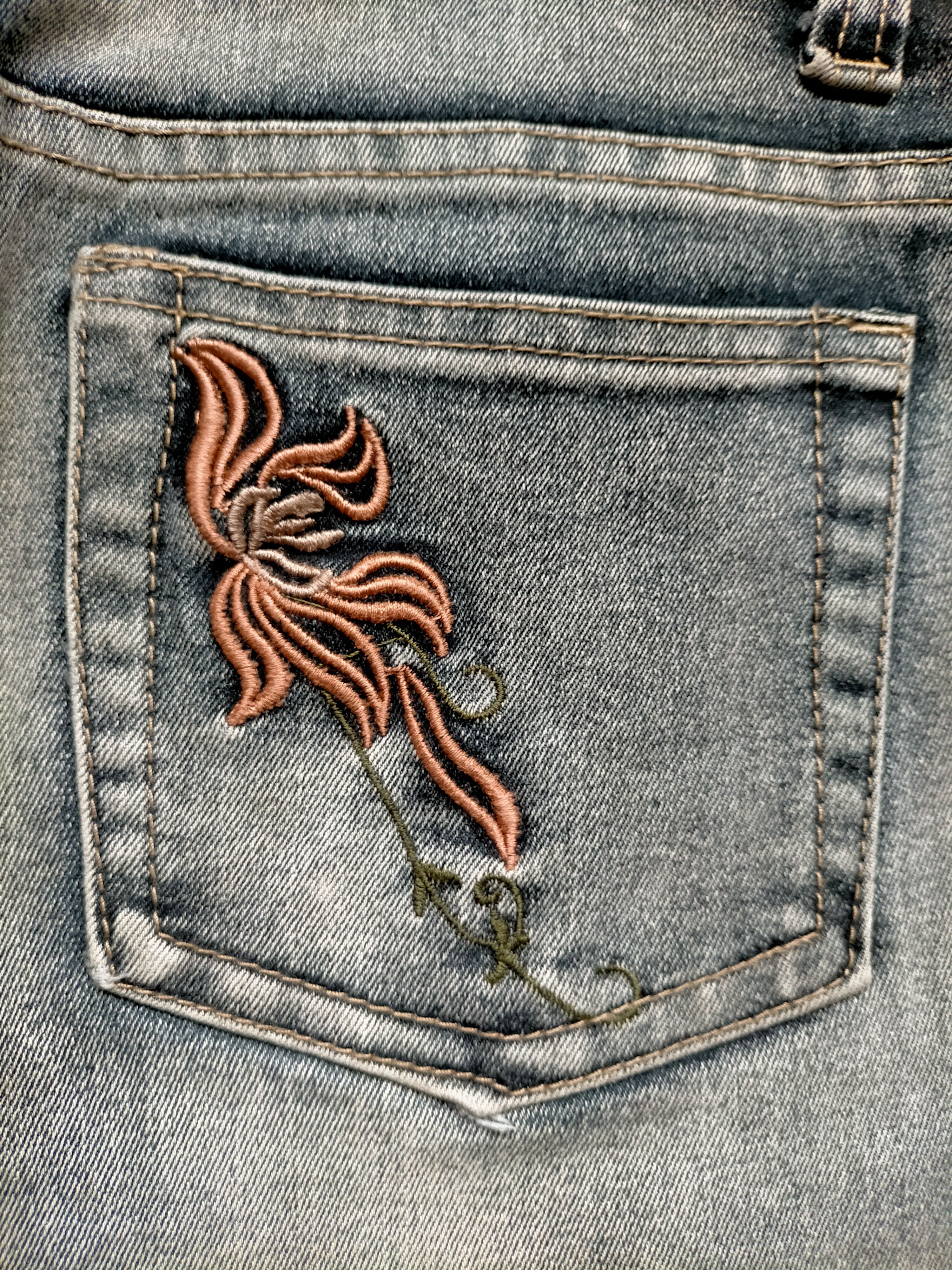 Japanese Brand Flare Jeans Embroidered floral Low rise Stretch Denim Size US 30 / EU 46 - 14 Thumbnail