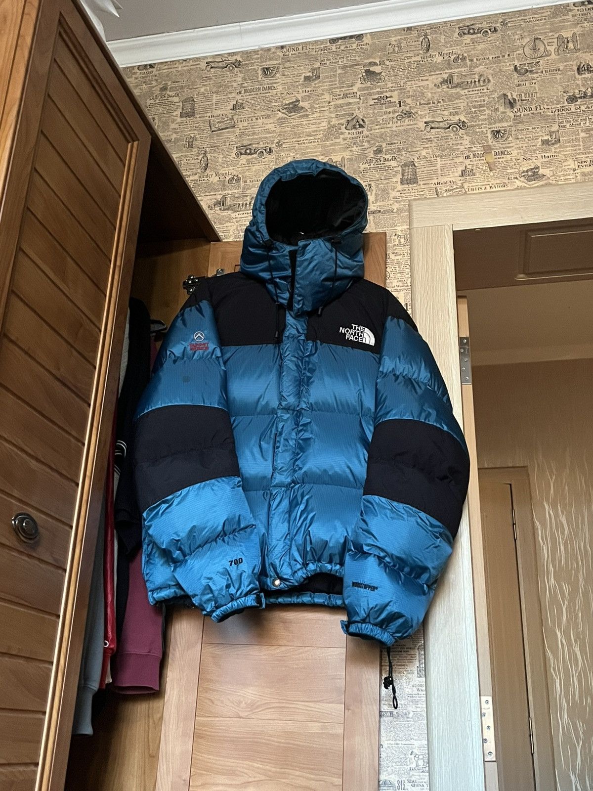 The North Face The North Face Baltoro Down Puffer Jacket Teal Black Size L Size US L / EU 52-54 / 3 - 17 Thumbnail