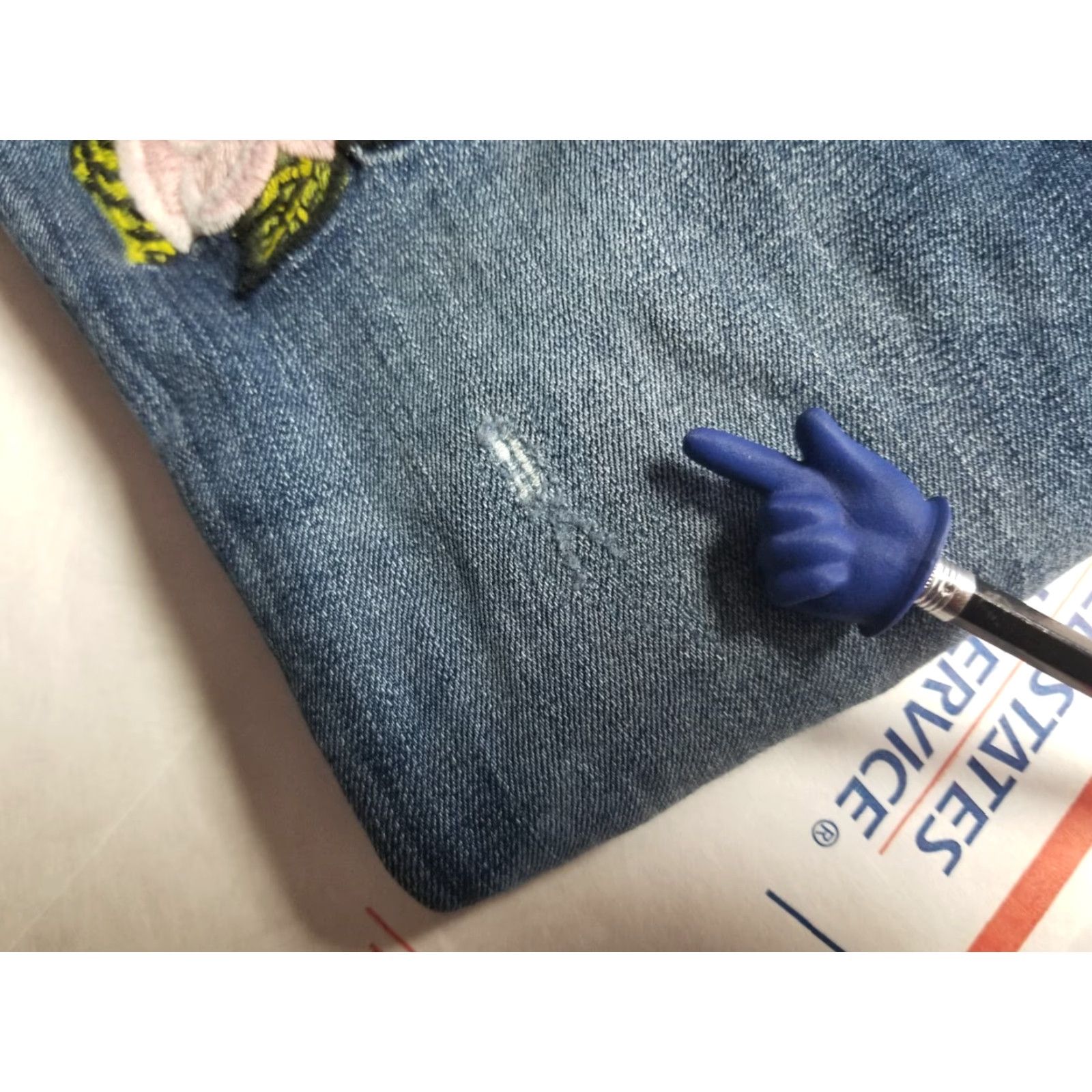 Hudson HUDSON Nico Ankle Skinny Jeans Mid Rise Floral Embroidery Denim Blue 28 Womens Regular Size 28 Skinny Girly Trend Size 28" / US 6 / IT 42 - 7 Thumbnail