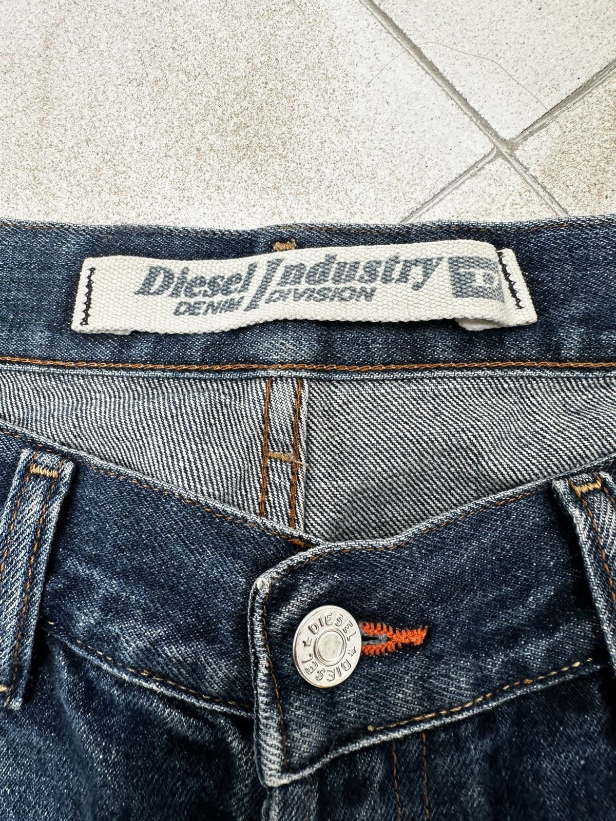 Diesel × Vintage Diesel Industry Vintage 90s Straight Jeans Italy Size US 36 / EU 52 - 4 Thumbnail