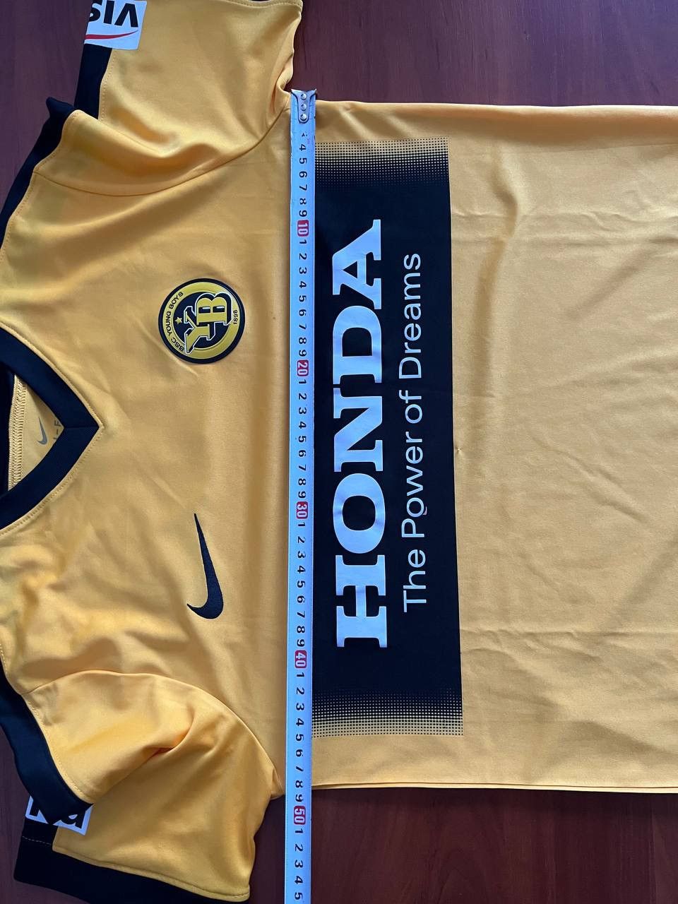Nike 2016/17 BSC YOUNG BOYS HOME SOCCER JERSEY FOOTBALL SHIRT M Size US M / EU 48-50 / 2 - 21 Thumbnail