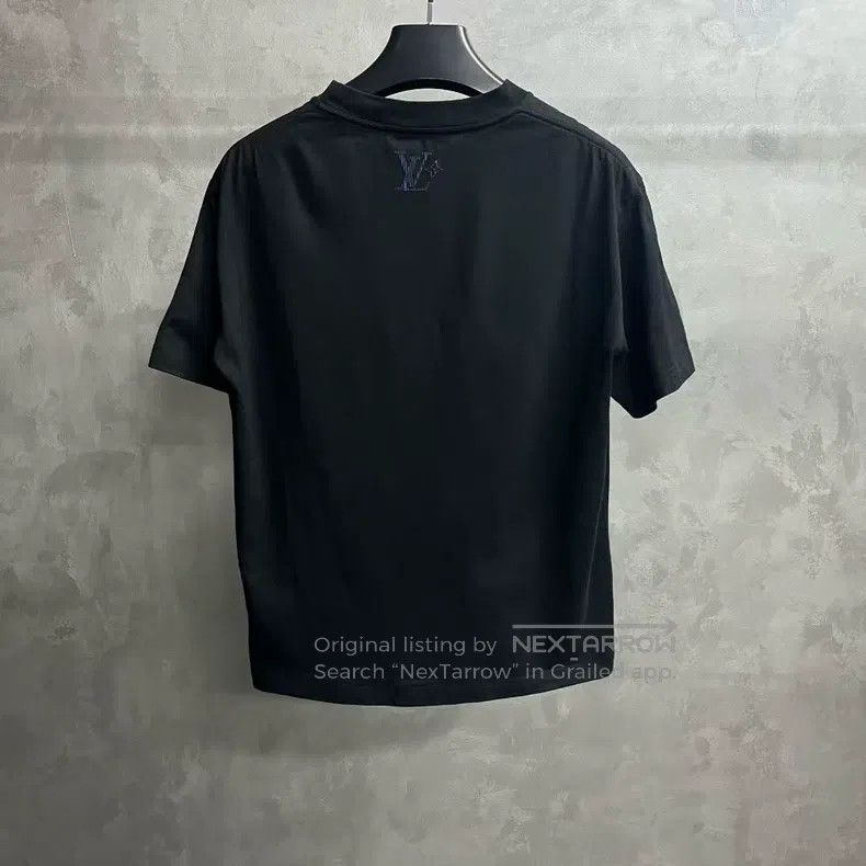 Louis Vuitton Louis Vuitton 25 Black Logo Letter Crew Neck Short Sleeve Size US M / EU 48-50 / 2 - 5 Thumbnail