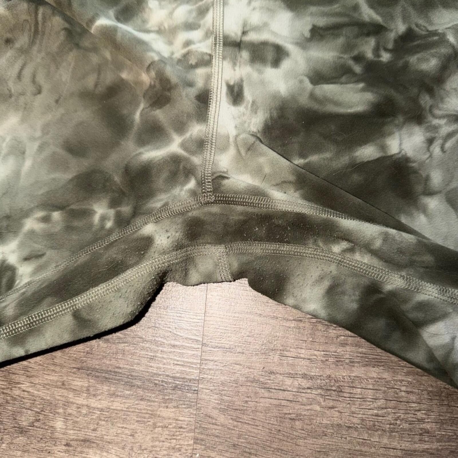 Lululemon Lululemon Align High-Rise Crop 21 Diamond Dye Light Sage Size 32" / US 10 / IT 46 - 2 Thumbnail