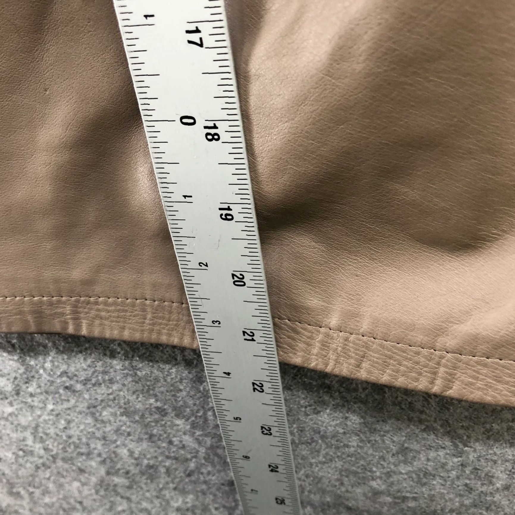 Vintage VINTAGE Tarazzia 100% Leather Pencil Skirt Womens 29 Beige Tan Knee Length High Rise Lined Size 29" - 6 Thumbnail