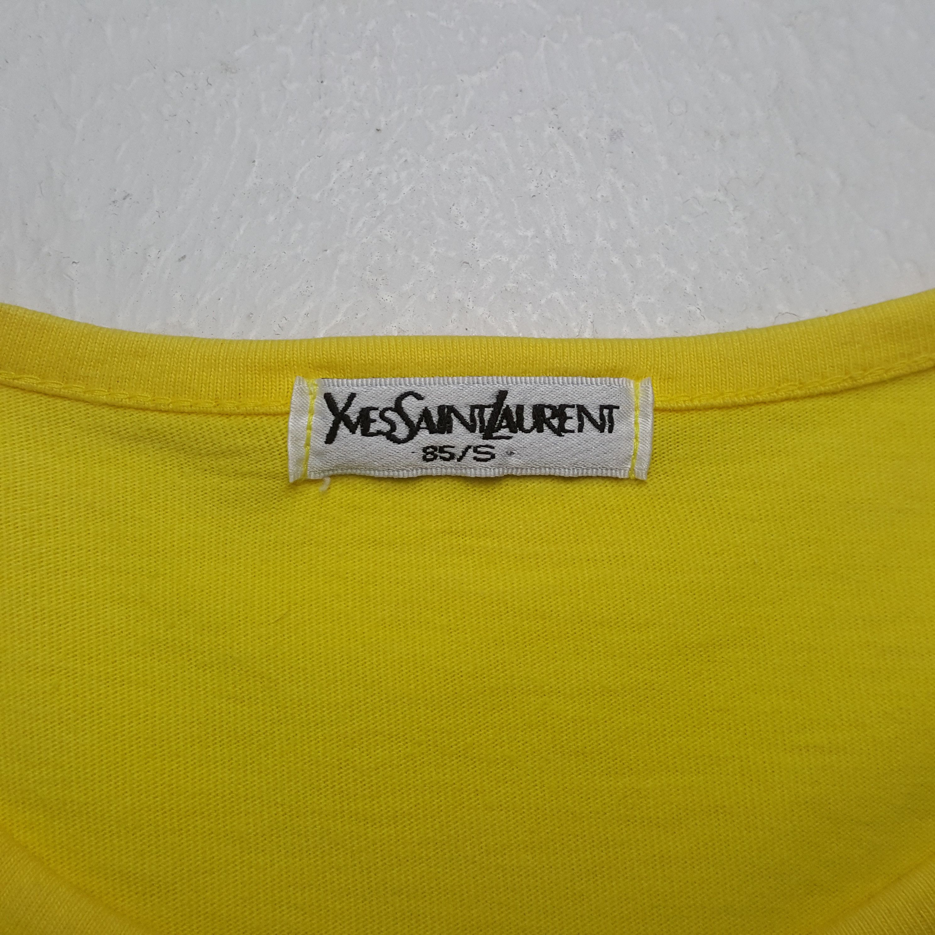 Yves Saint Laurent Vintage Yves Saint Laurent Paris Fashion Brand T-shirt RR13 Size XS / US 0-2 / IT 36-38 - 4 Thumbnail