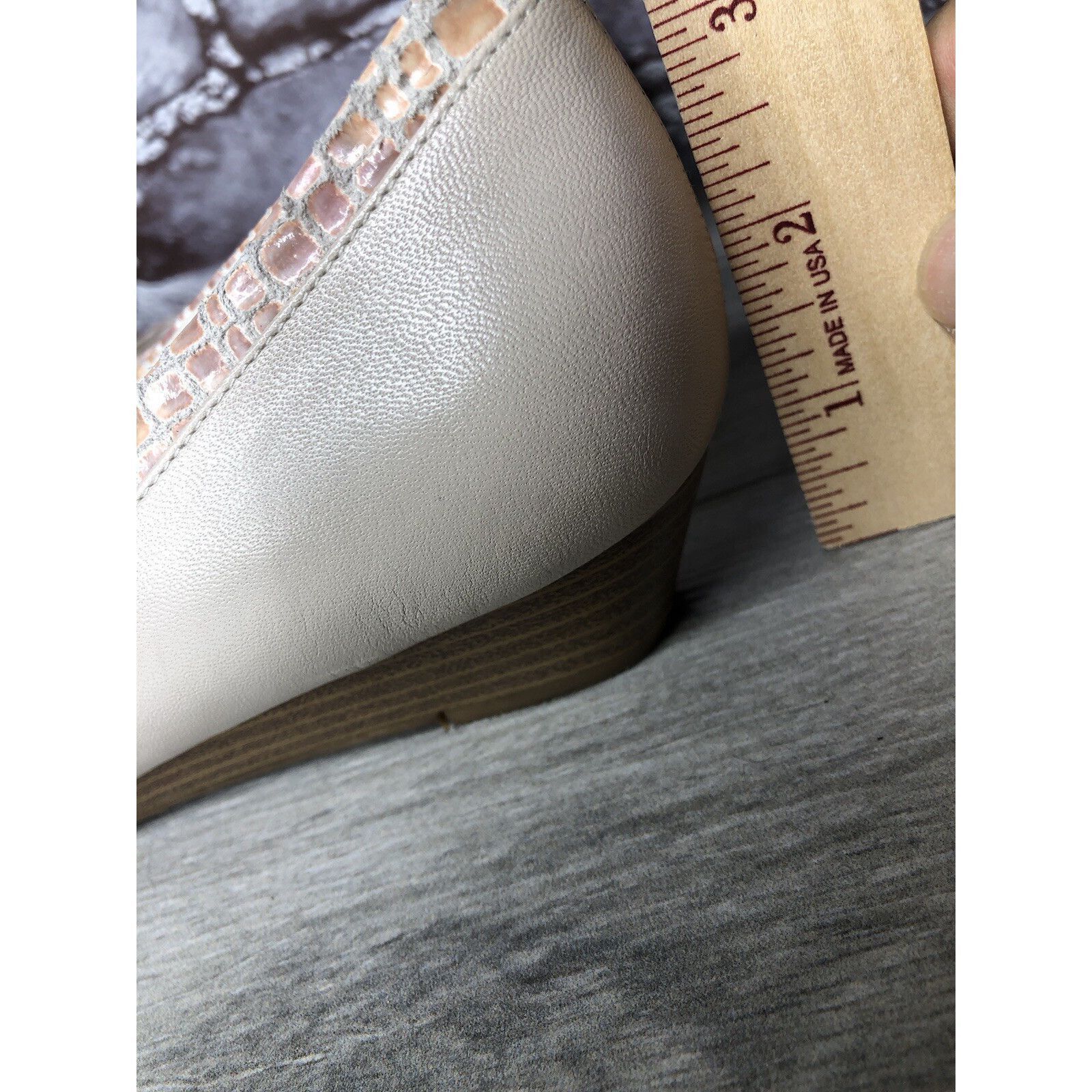 Other LE SAUNDA Ivory Leather Pink Croc Bow Peep Toe Wedges Women’ Size US 7.5 / IT 37.5 - 19 Thumbnail