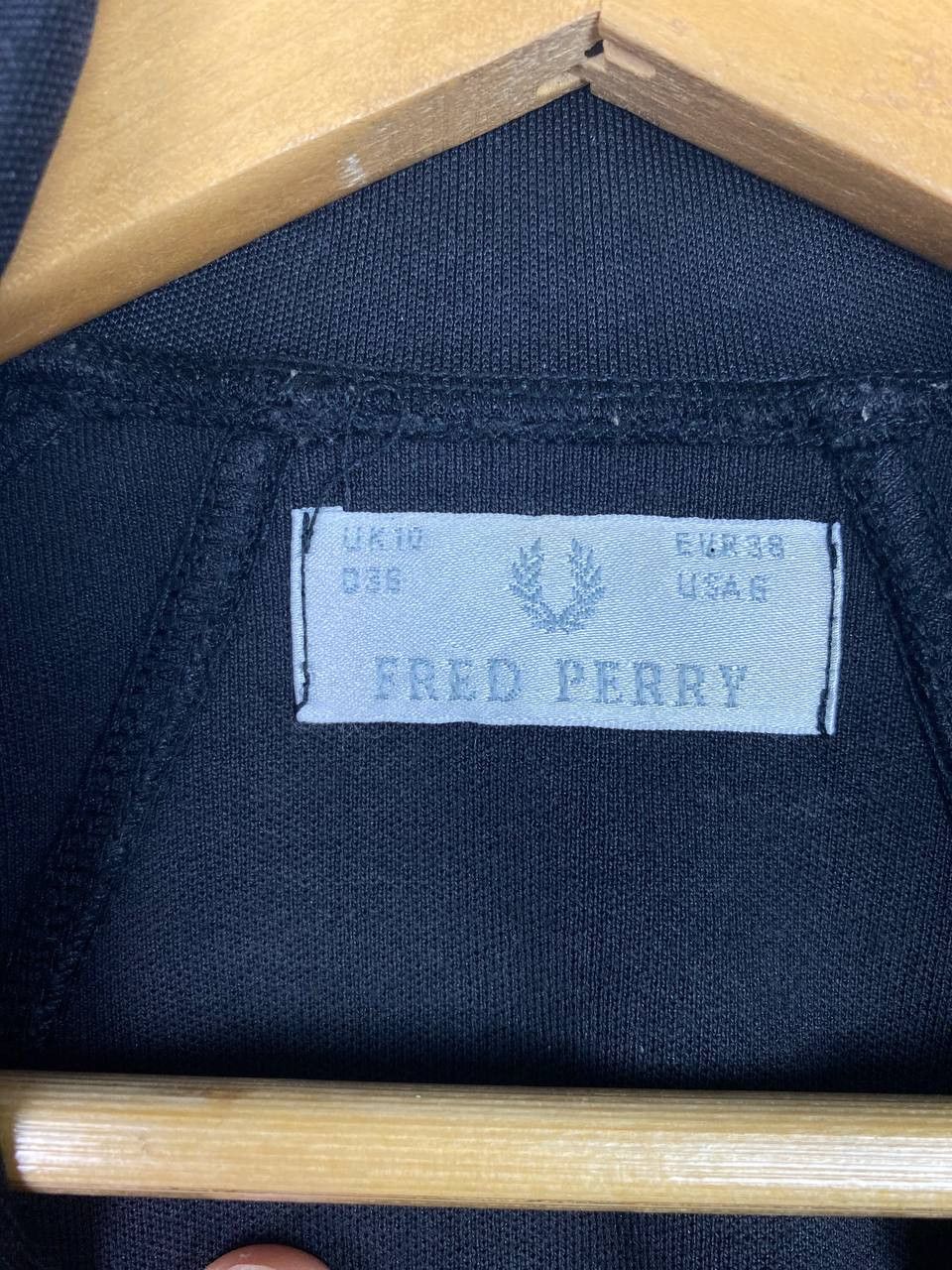 Designer × Fred Perry vintage fred perry tracktop made in portugal nice design Size US S / EU 44-46 / 1 - 5 Thumbnail