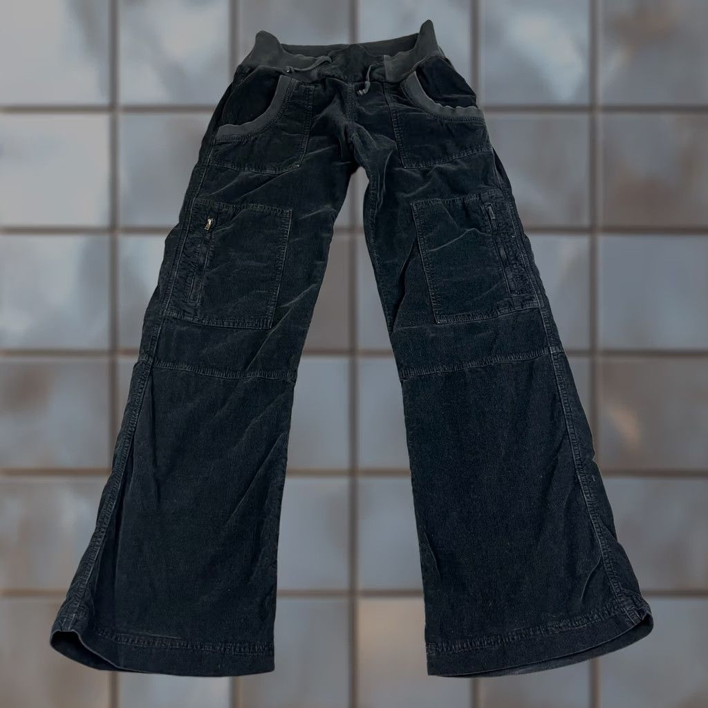 Champion Champion Jeans Men Bootcut Denim 5-Pocket L Dark Black Relaxed Regular 32in Inside Leg 32in Elasticated Waist 34in Waist - Vintage Size US 33 - 1 Thumbnail