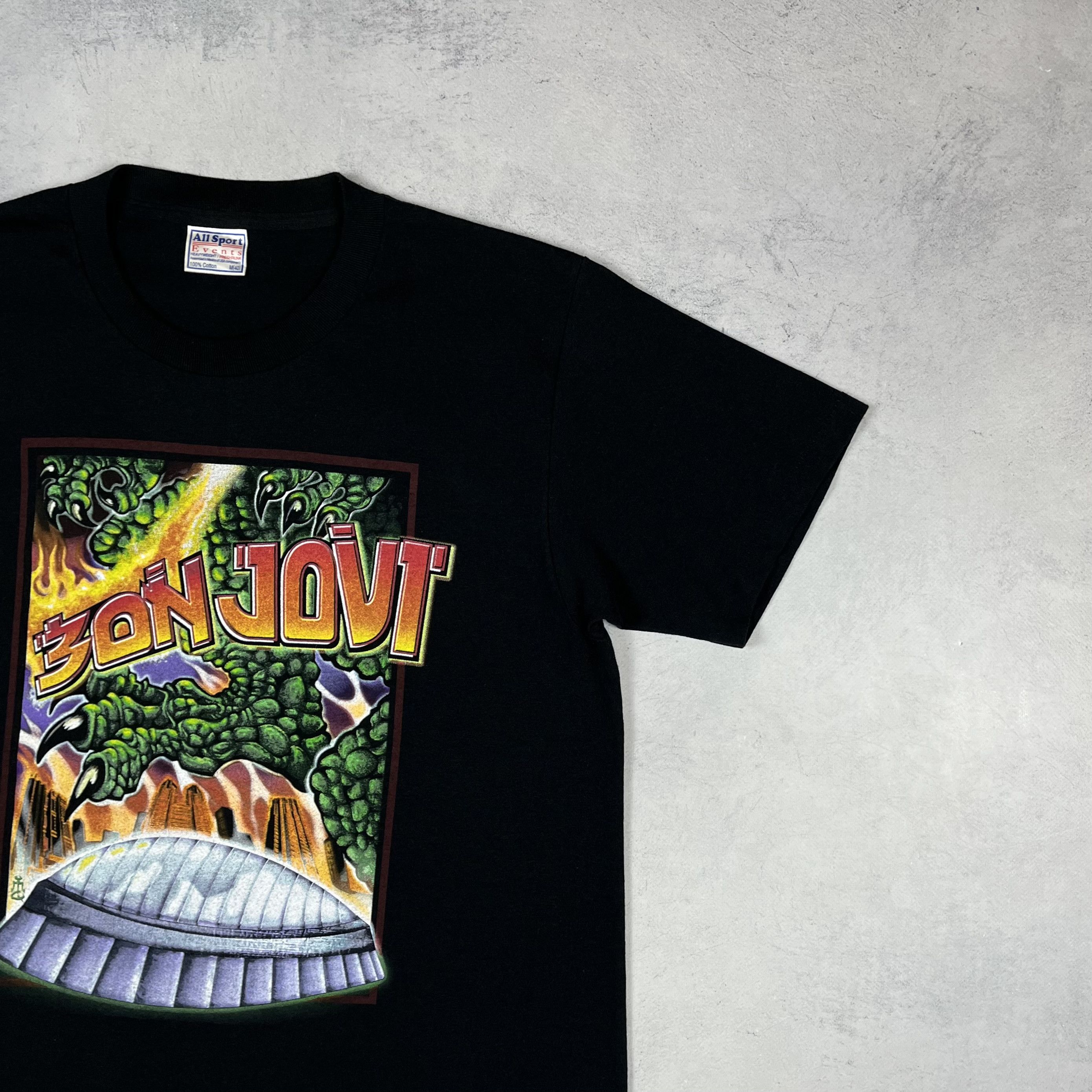 Band Tees Vintage Bon Jovi Japan Crash Rare Tour T Shirt 2000’s Size US M / EU 48-50 / 2 - 3 Thumbnail