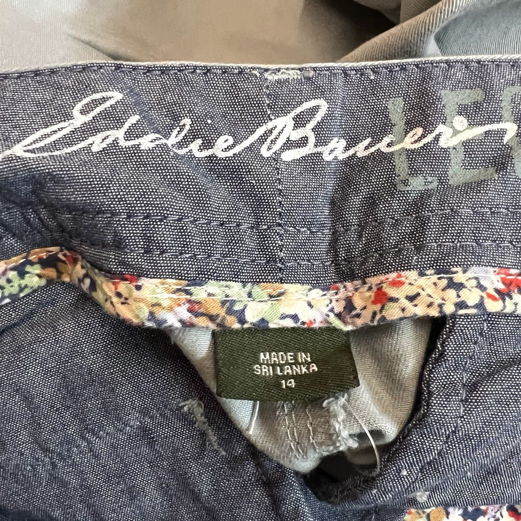 Eddie Bauer Eddie Bauer Everyday Cotton Twill Shorts Womens Size 14 Gray High-Rise Chino Activewear Size 36" / US 14 / IT 50 - 4 Thumbnail