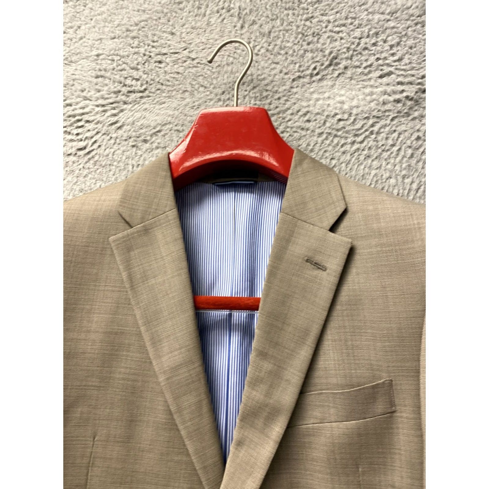 Tommy Hilfiger Tommy Hilfiger Blazer Mens 42R Tan Wool 2-Button Notch Lapel Pockets Solid Wool 2-Button Notch Lapel Tuxedo Inner Pockets 42R Mens Tan Blazer Size 42R - 6 Thumbnail