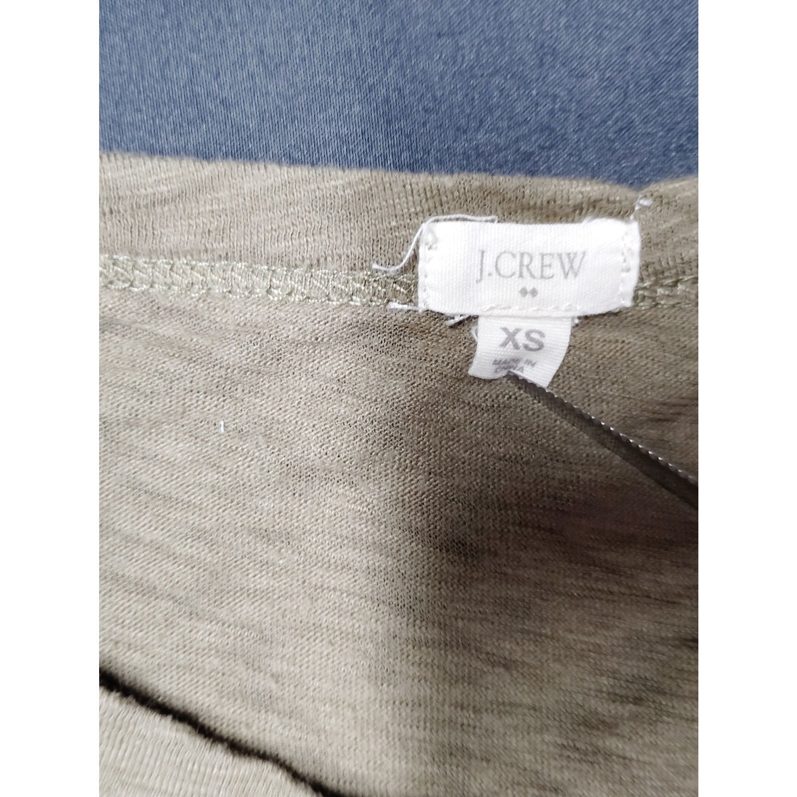 J.Crew J. Crew Women's Long Sleeve Tee in Olive Green Size XS / US 0-2 / IT 36-38 - 2 Thumbnail