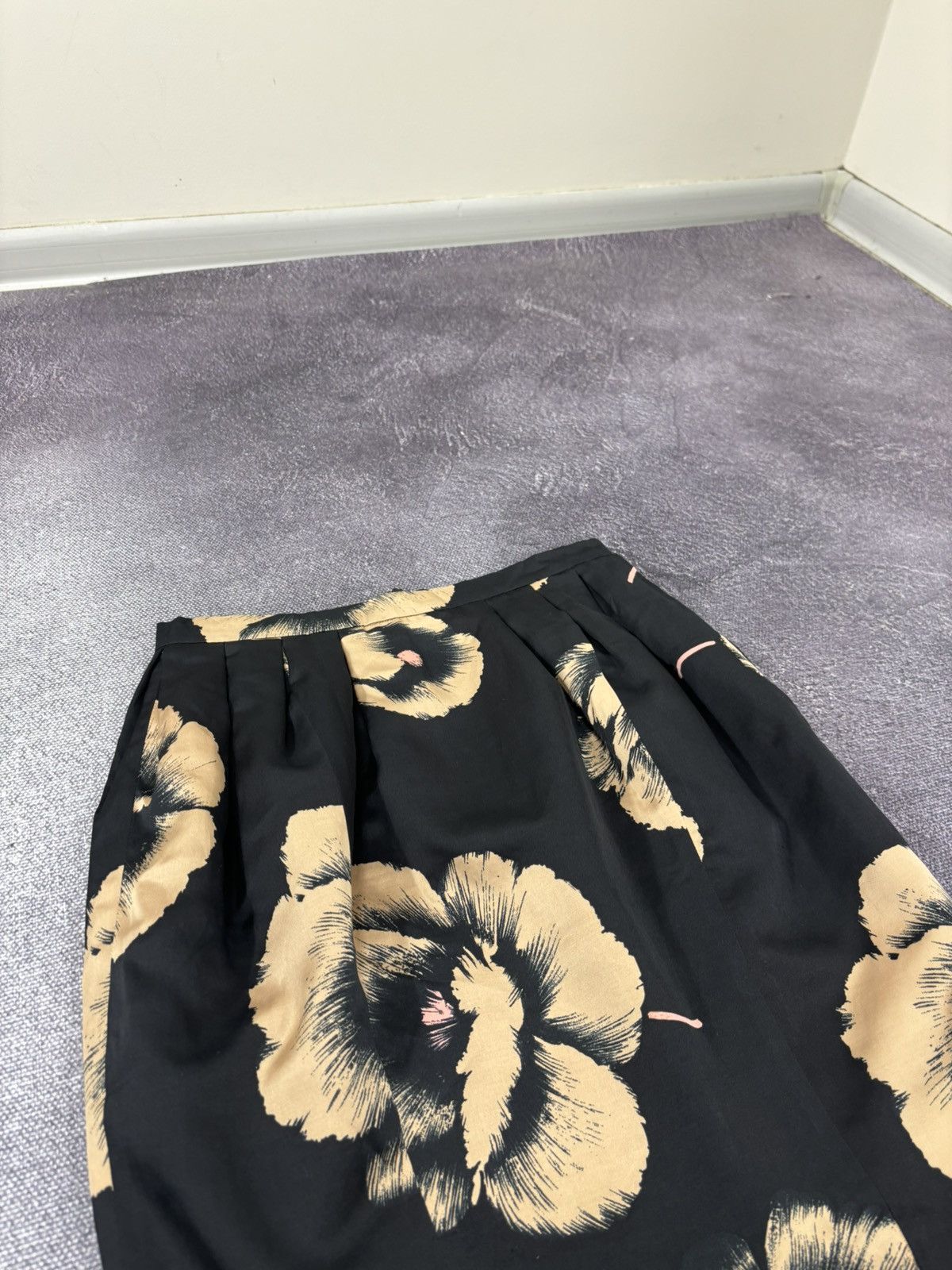 Moschino Moschino Cheap And Chic Vintage Women’s Floral Silk Skirt Size 26" / US 2 / IT 38 - 5 Thumbnail