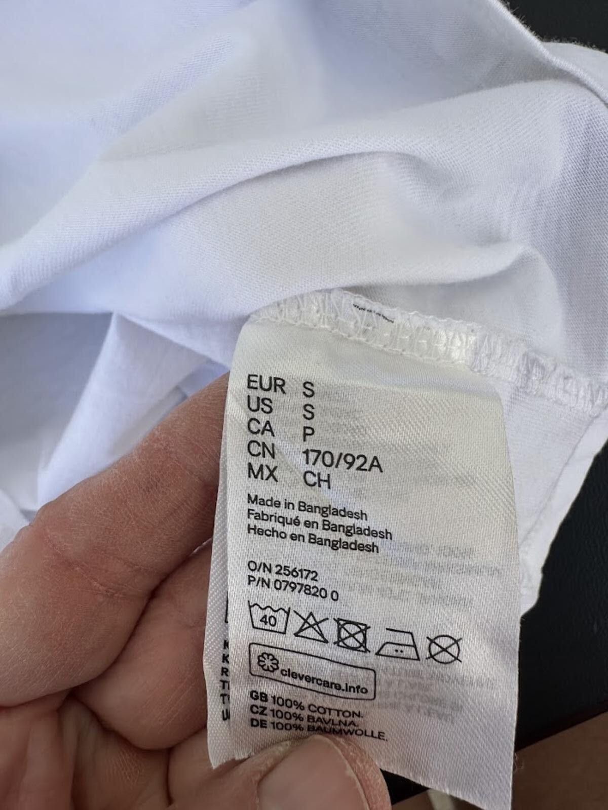 Divided IT Movie Graphic Tee H&M White Small Size US S / EU 44-46 / 1 - 6 Thumbnail